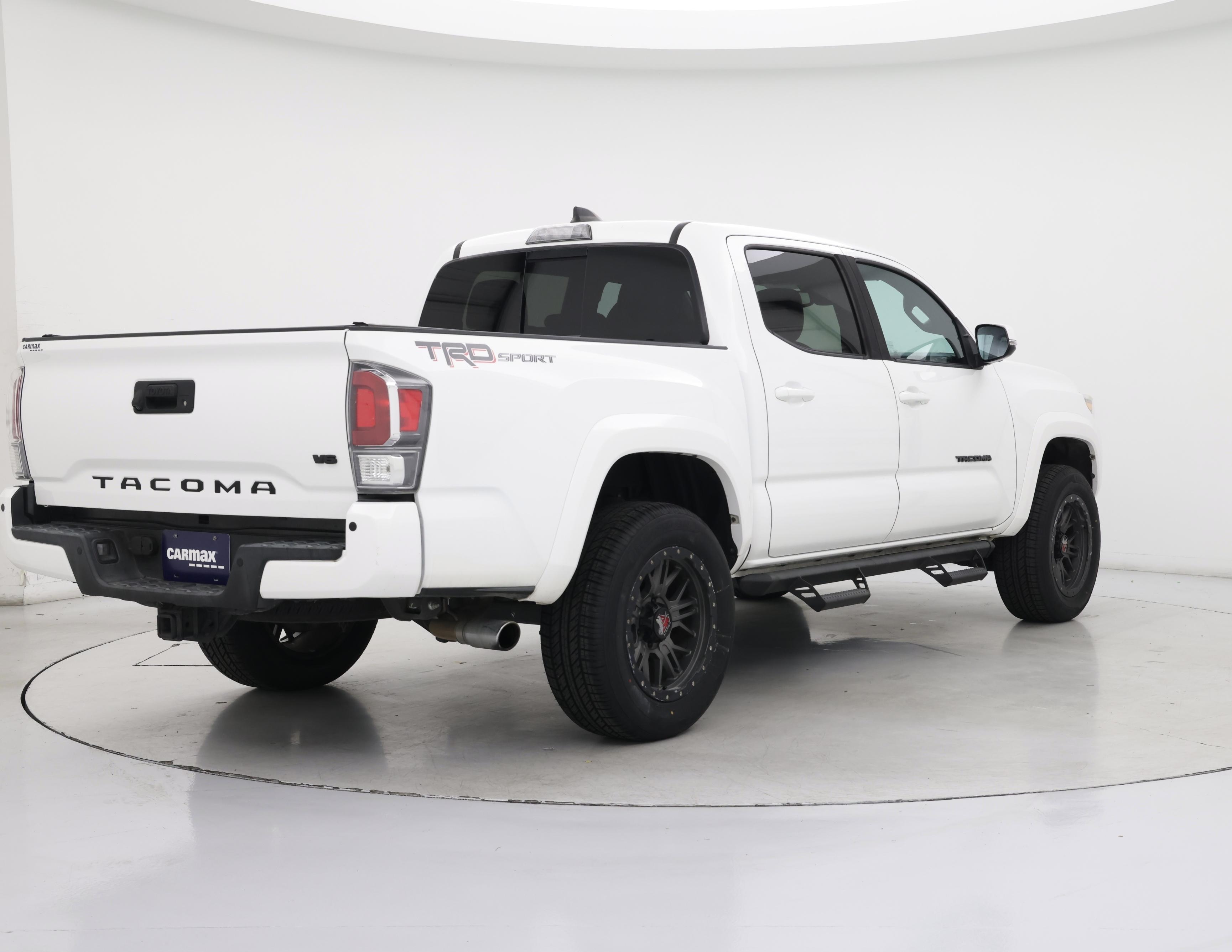 Thumbnail: 2020 Toyota Tacoma - 8