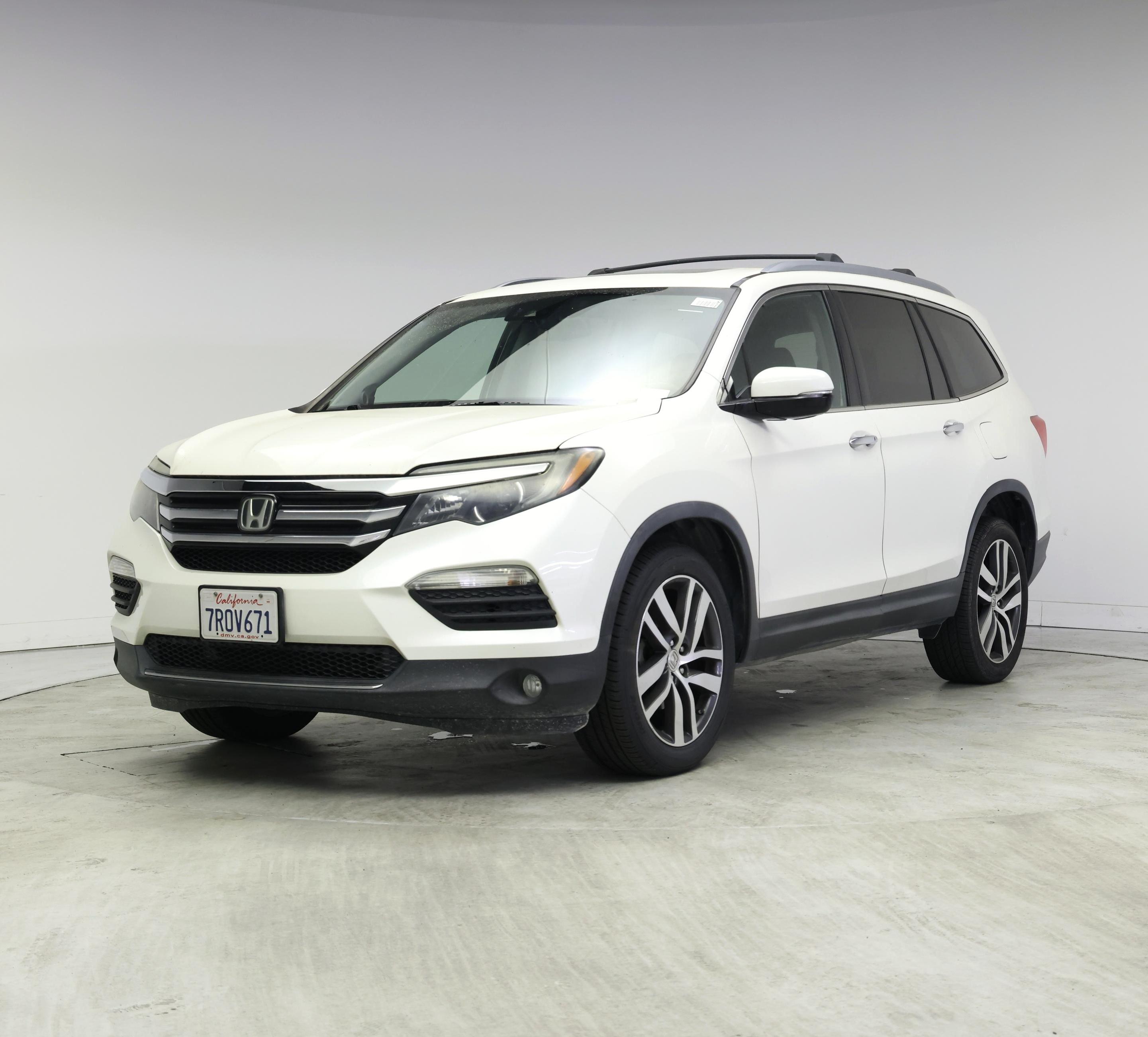 Thumbnail: 2016 Honda Pilot - 4