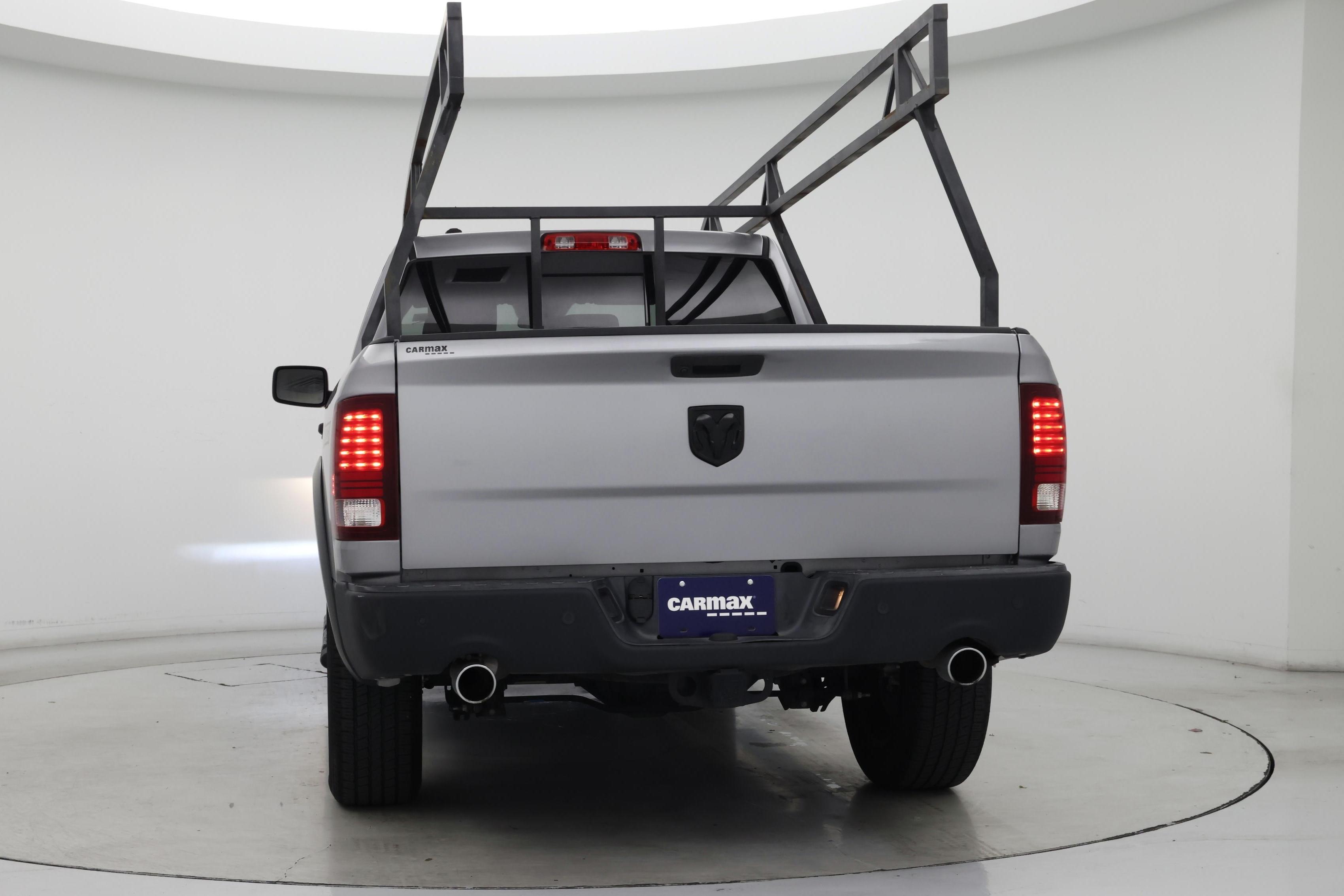 Thumbnail: 2020 RAM 1500 Classic - 6