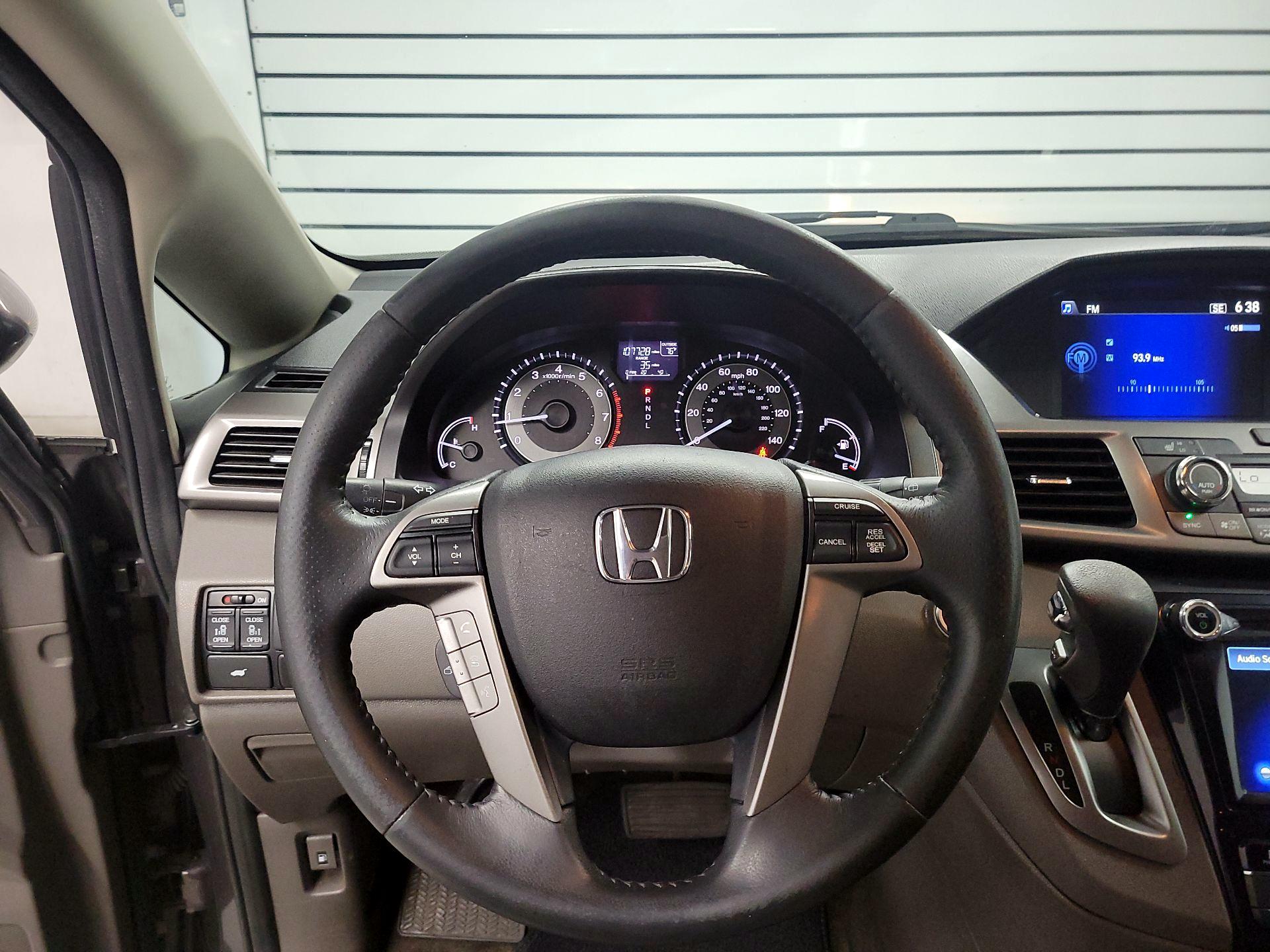 Thumbnail: 2016 Honda Odyssey - 10