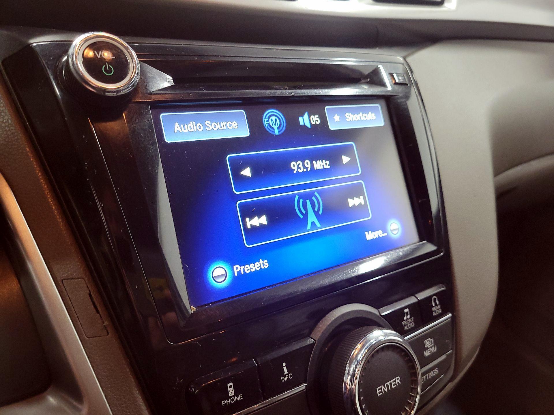 Thumbnail: 2016 Honda Odyssey - 15