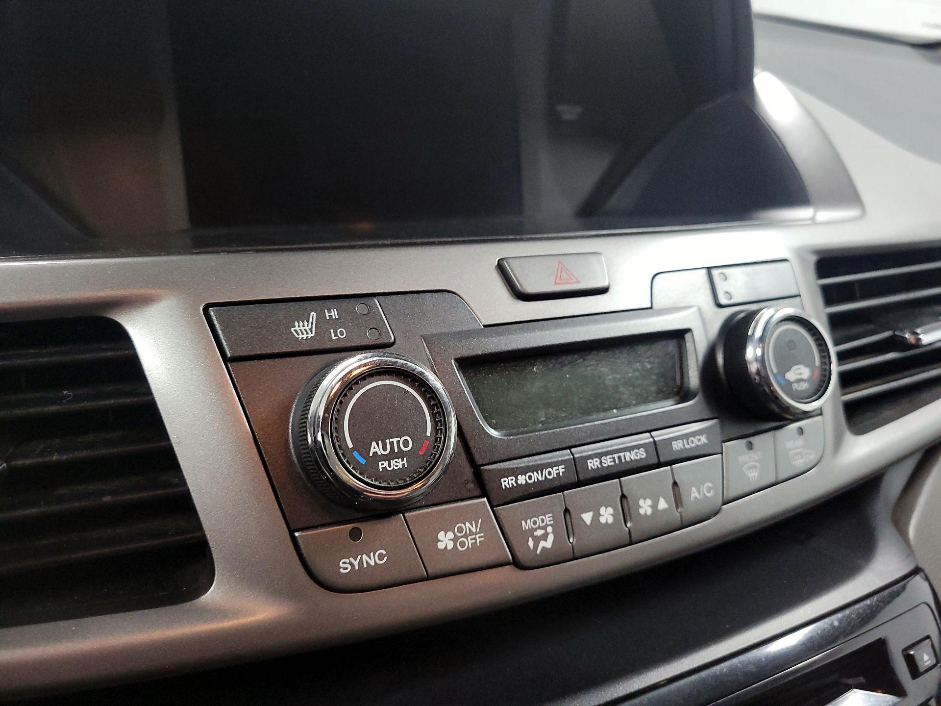 Thumbnail: 2016 Honda Odyssey - 16