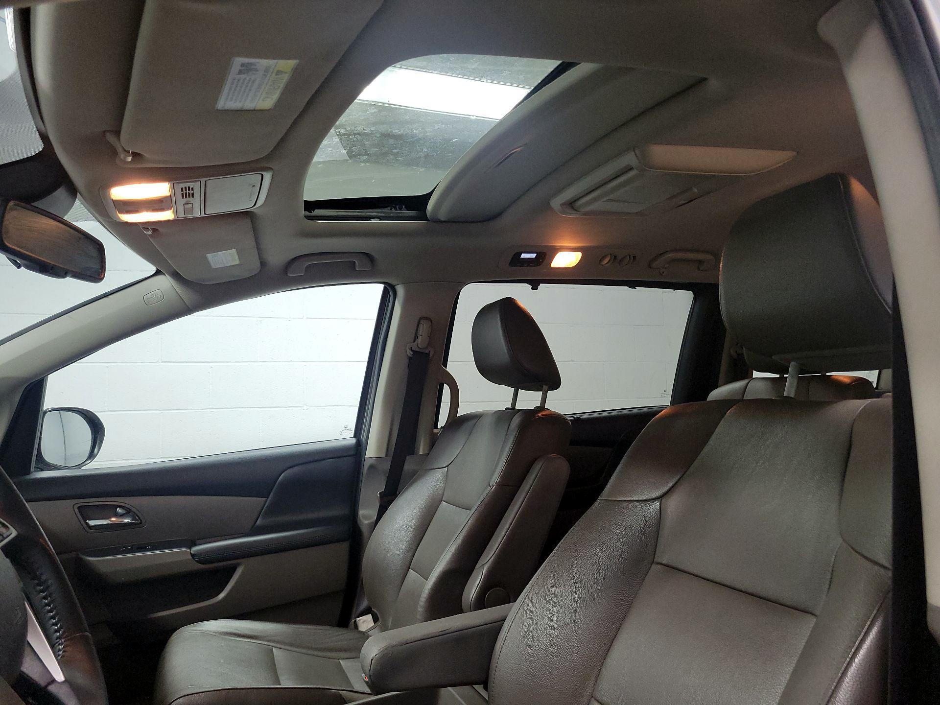 Thumbnail: 2016 Honda Odyssey - 19