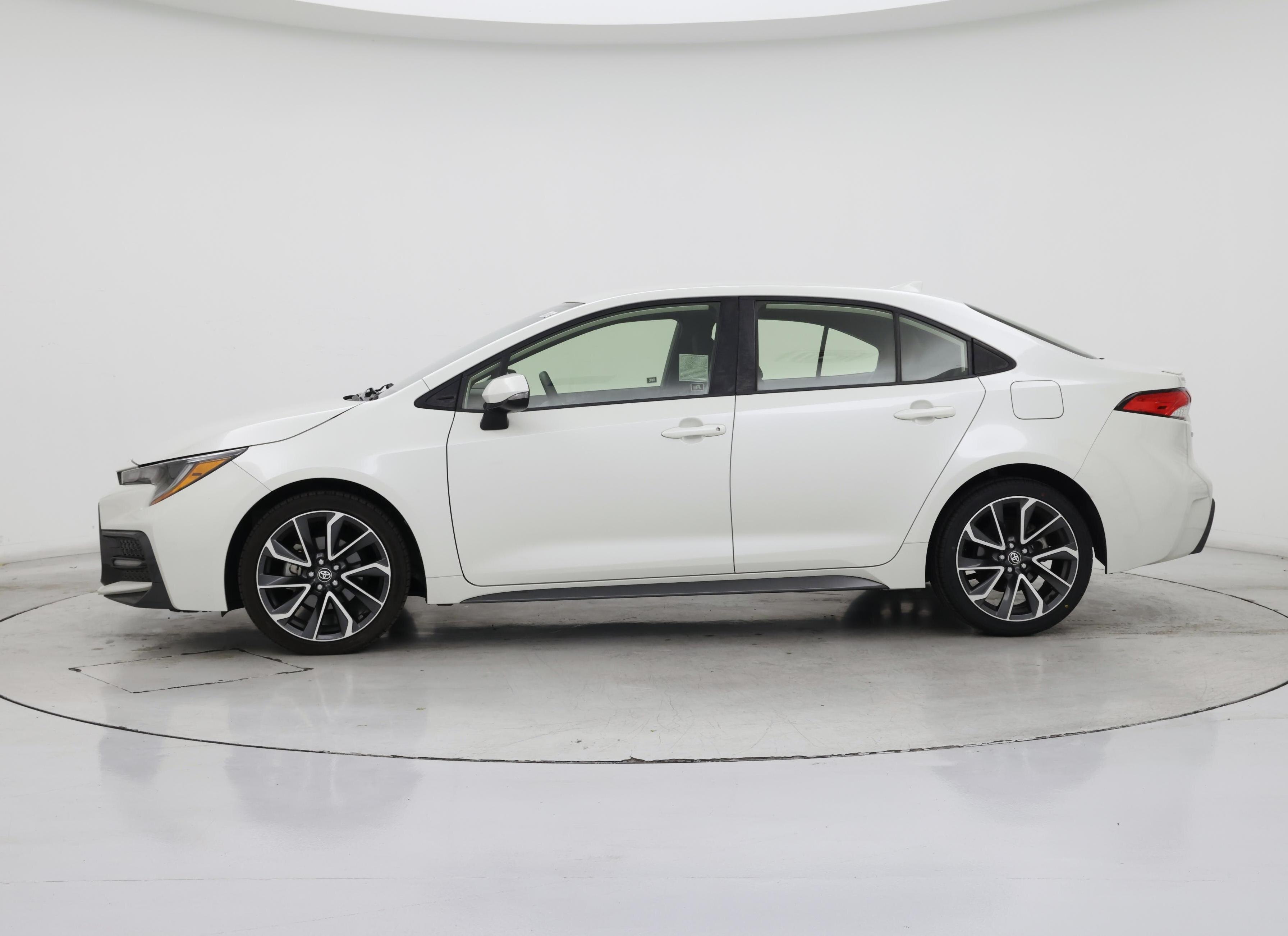 Thumbnail: 2021 Toyota Corolla - 3