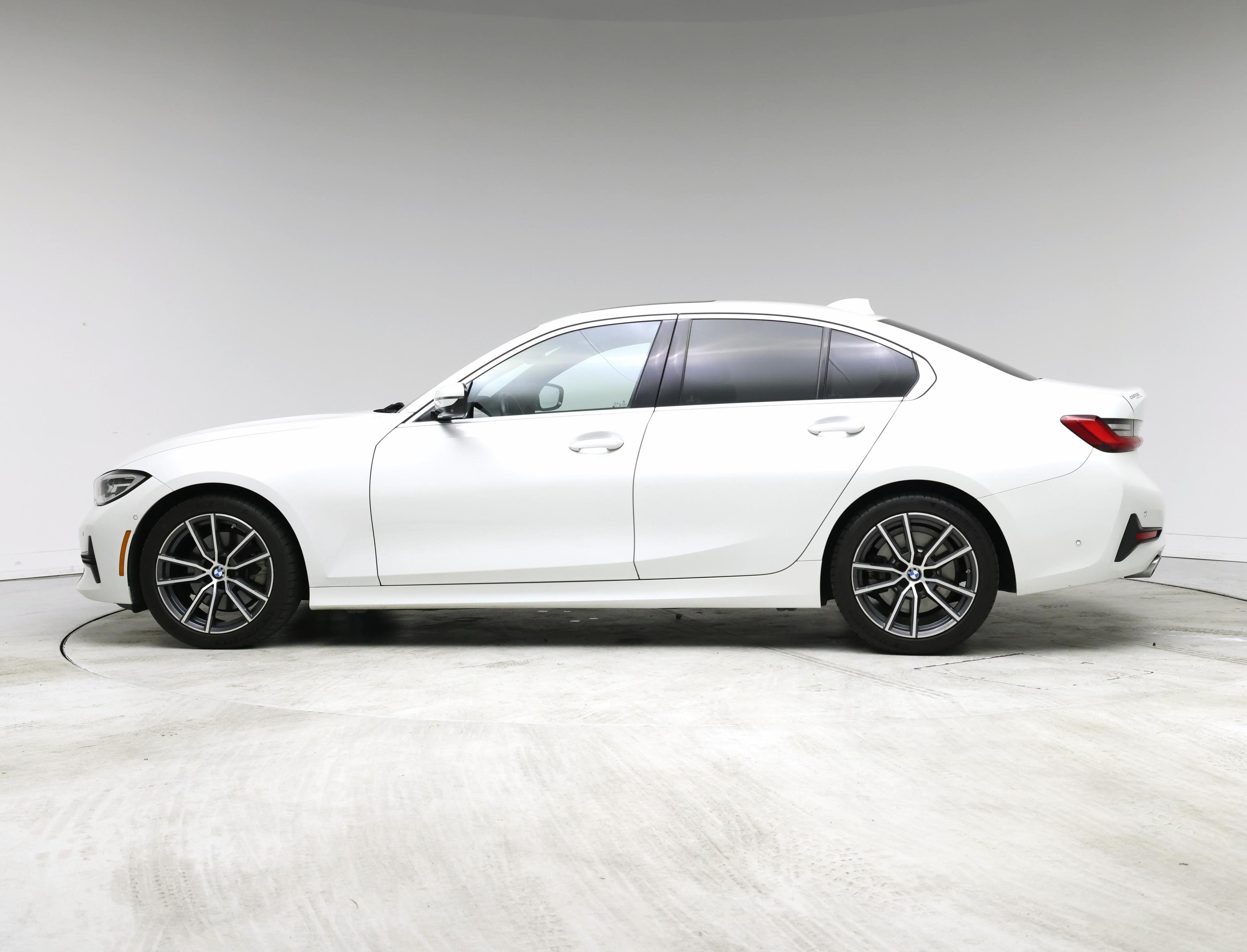 Thumbnail: 2019 BMW 3 Series - 3