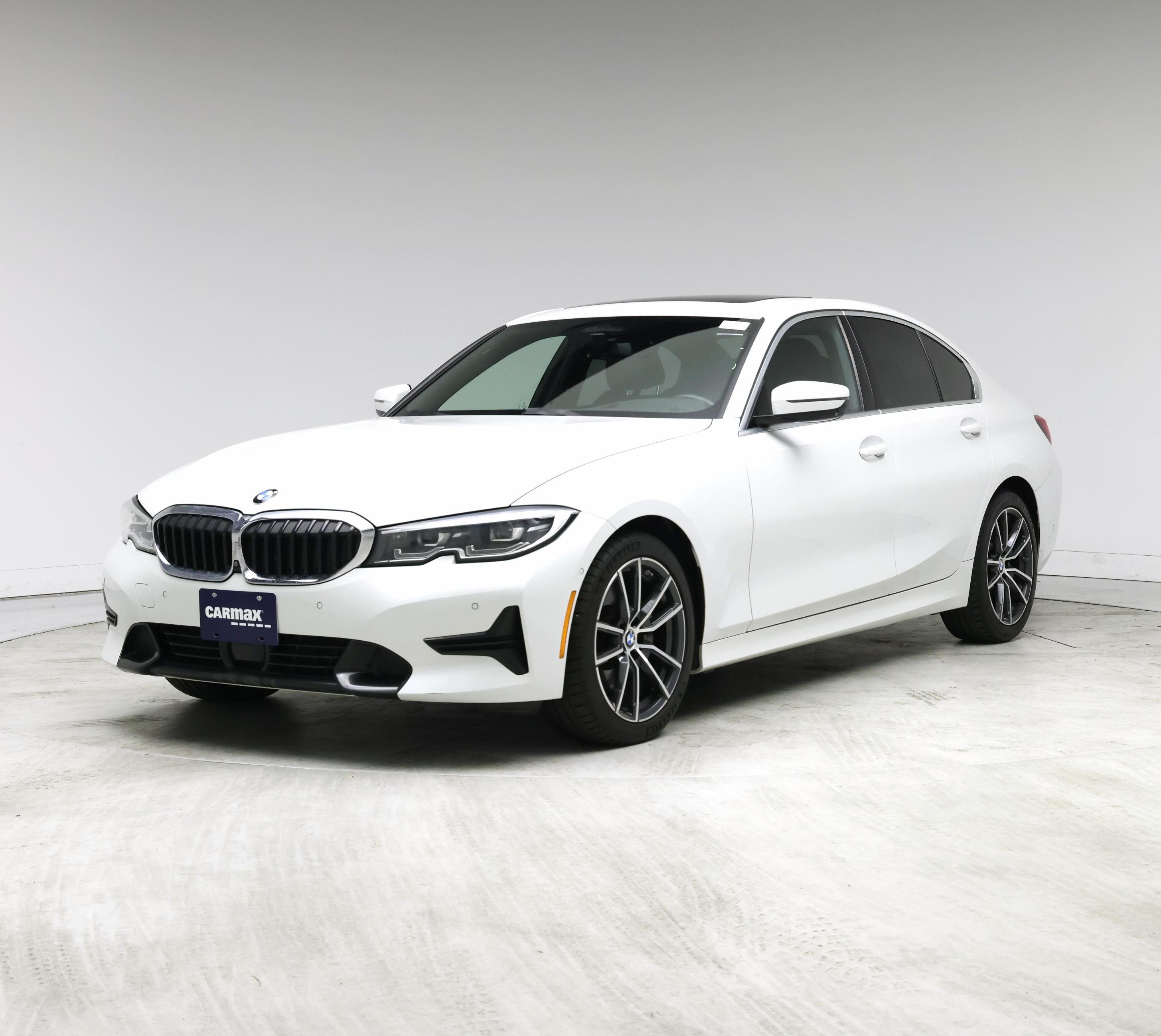 Thumbnail: 2019 BMW 3 Series - 4
