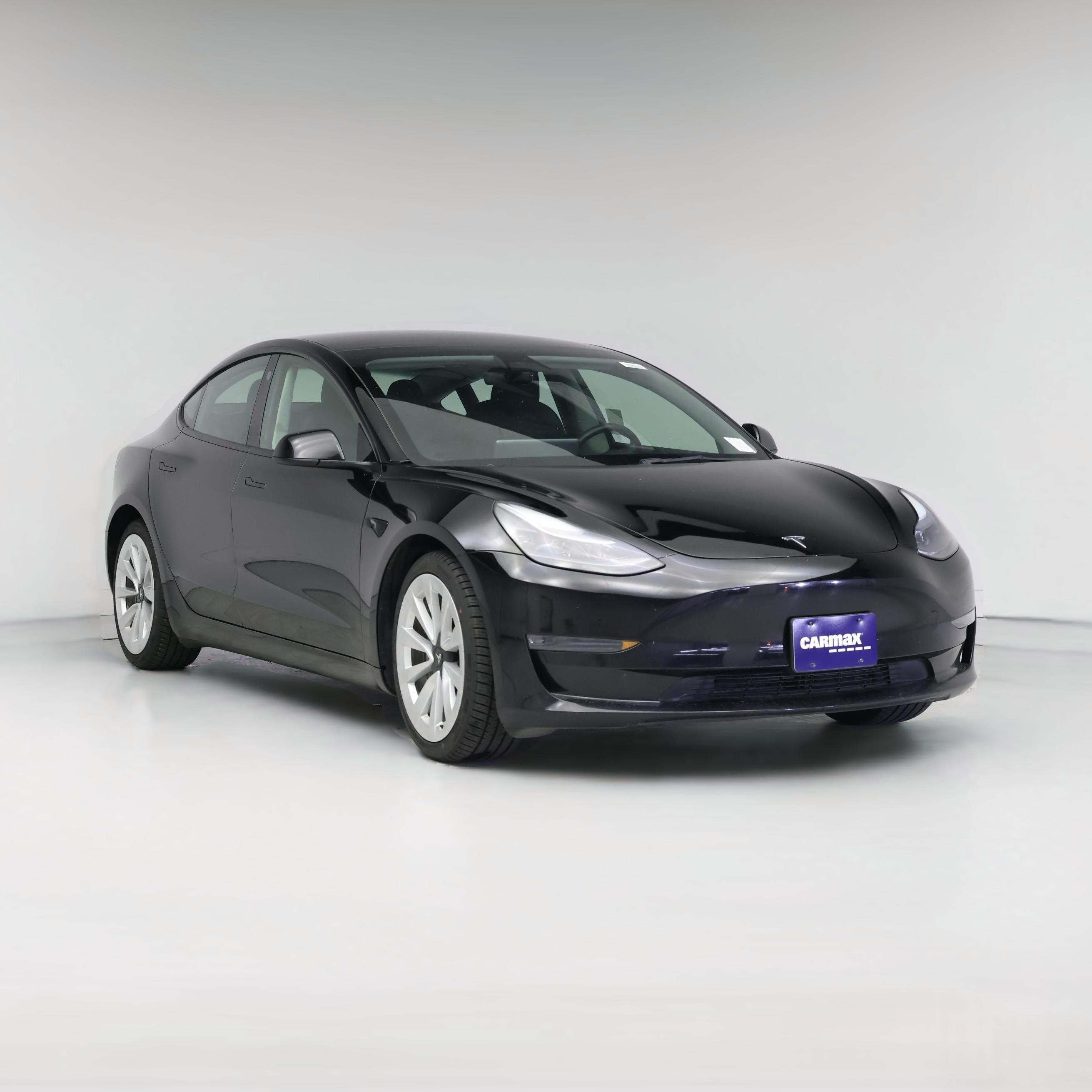 Thumbnail: 2023 Tesla Model 3 - 1