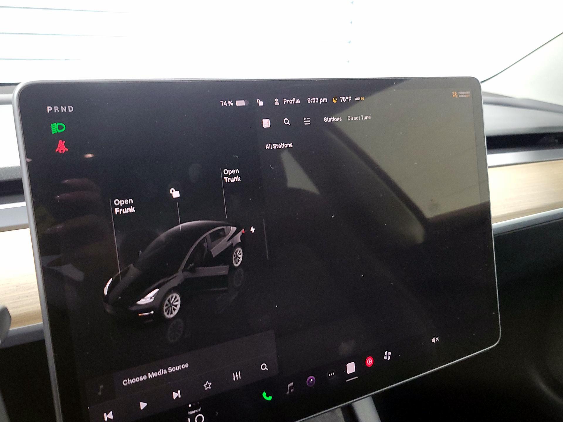 Thumbnail: 2023 Tesla Model 3 - 15