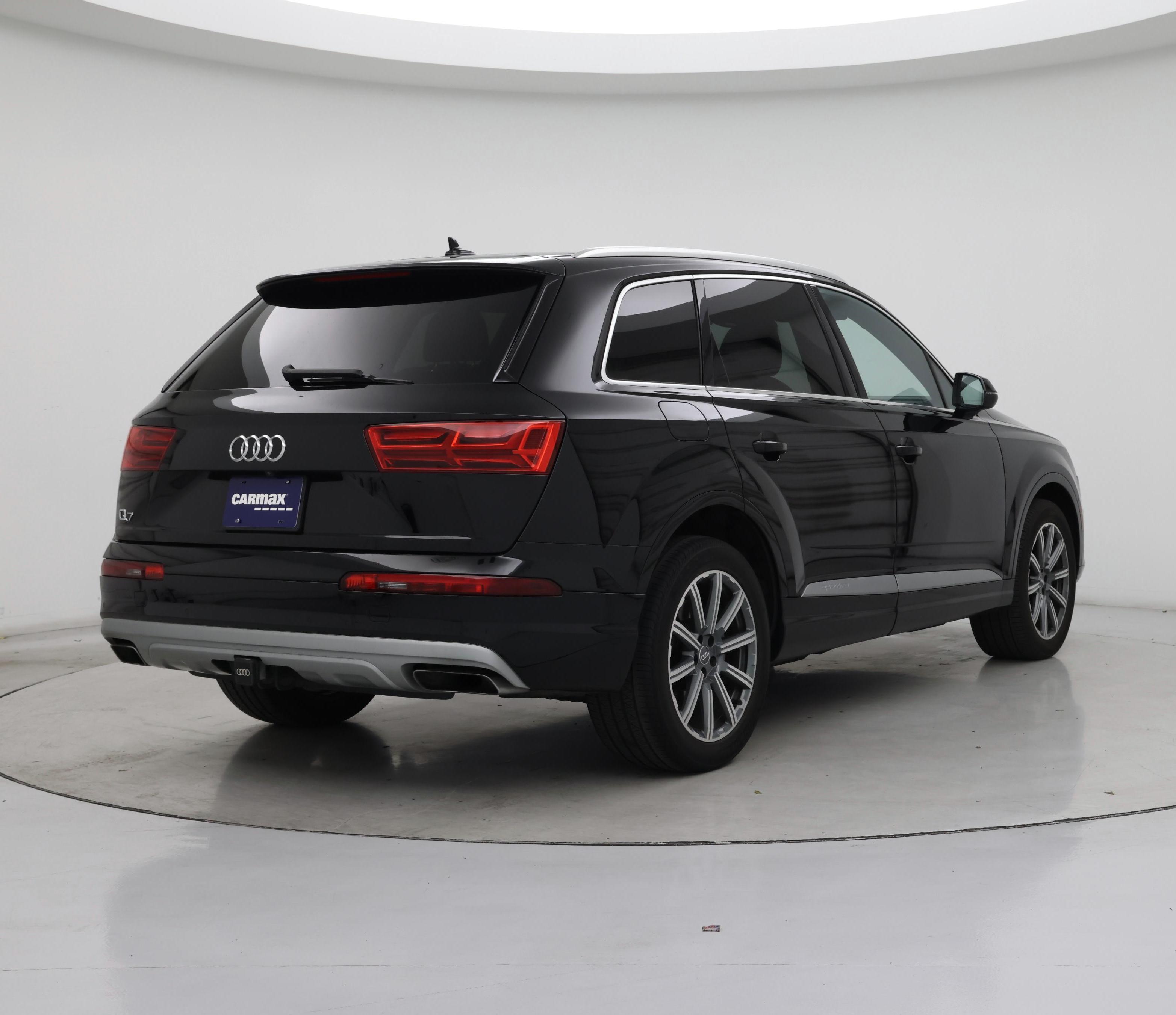 Thumbnail: 2019 Audi Q7 - 8