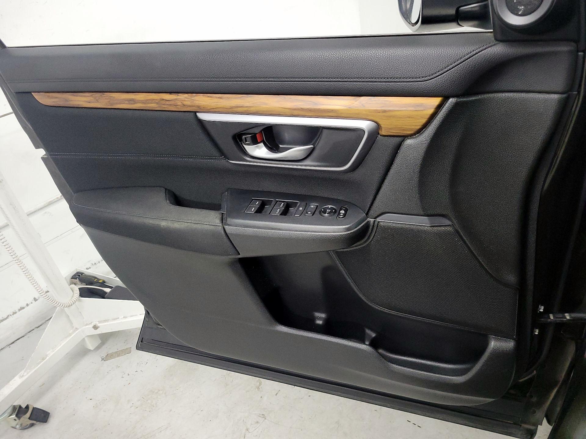 Thumbnail: 2017 Honda CR-V - 12
