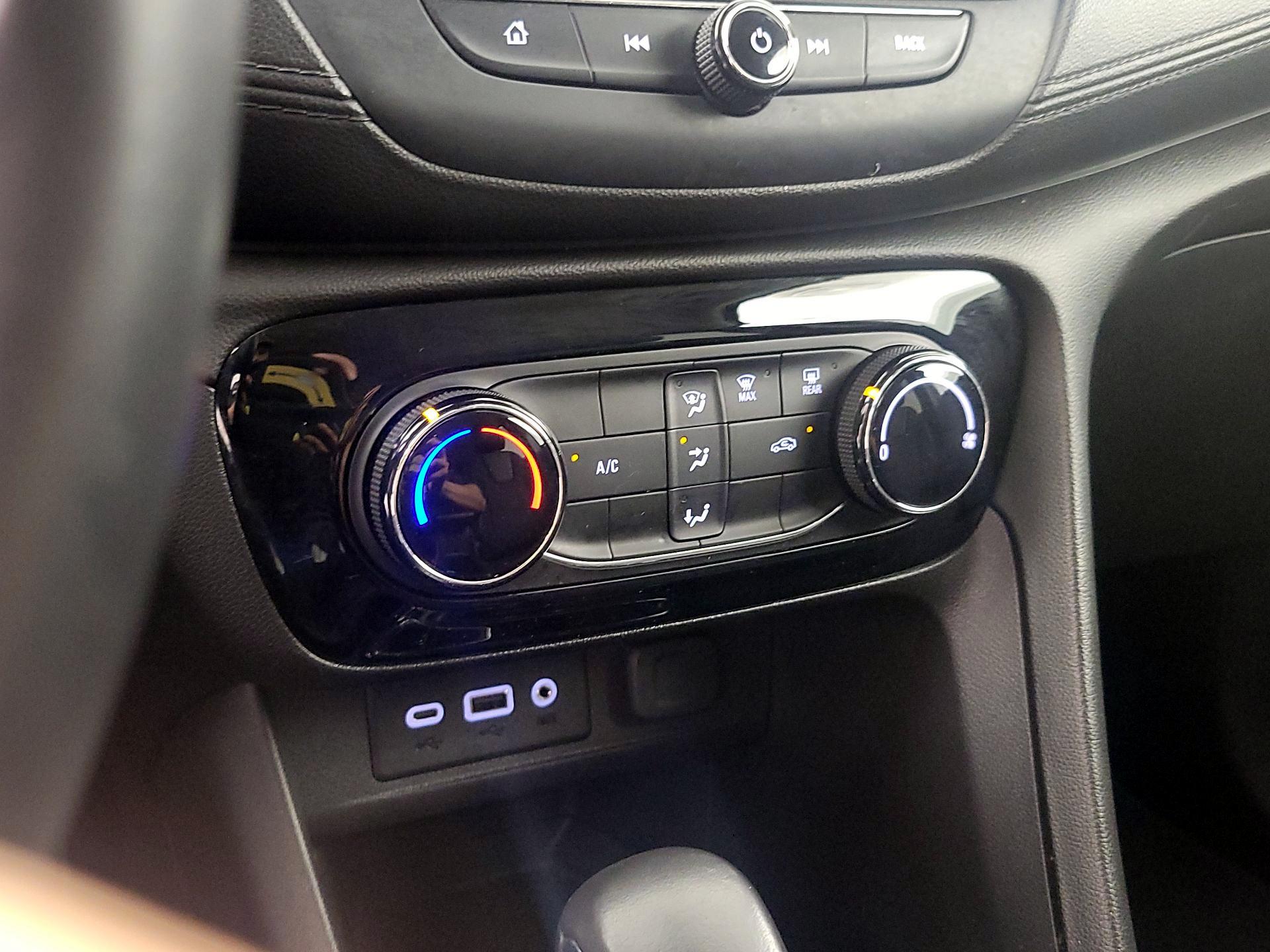 Thumbnail: 2020 Buick Encore GX - 16