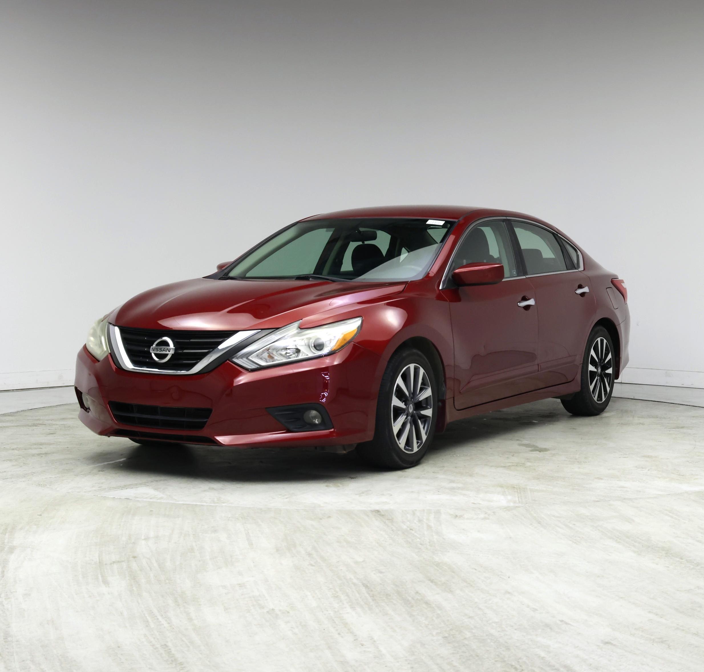 Thumbnail: 2017 Nissan Altima - 4