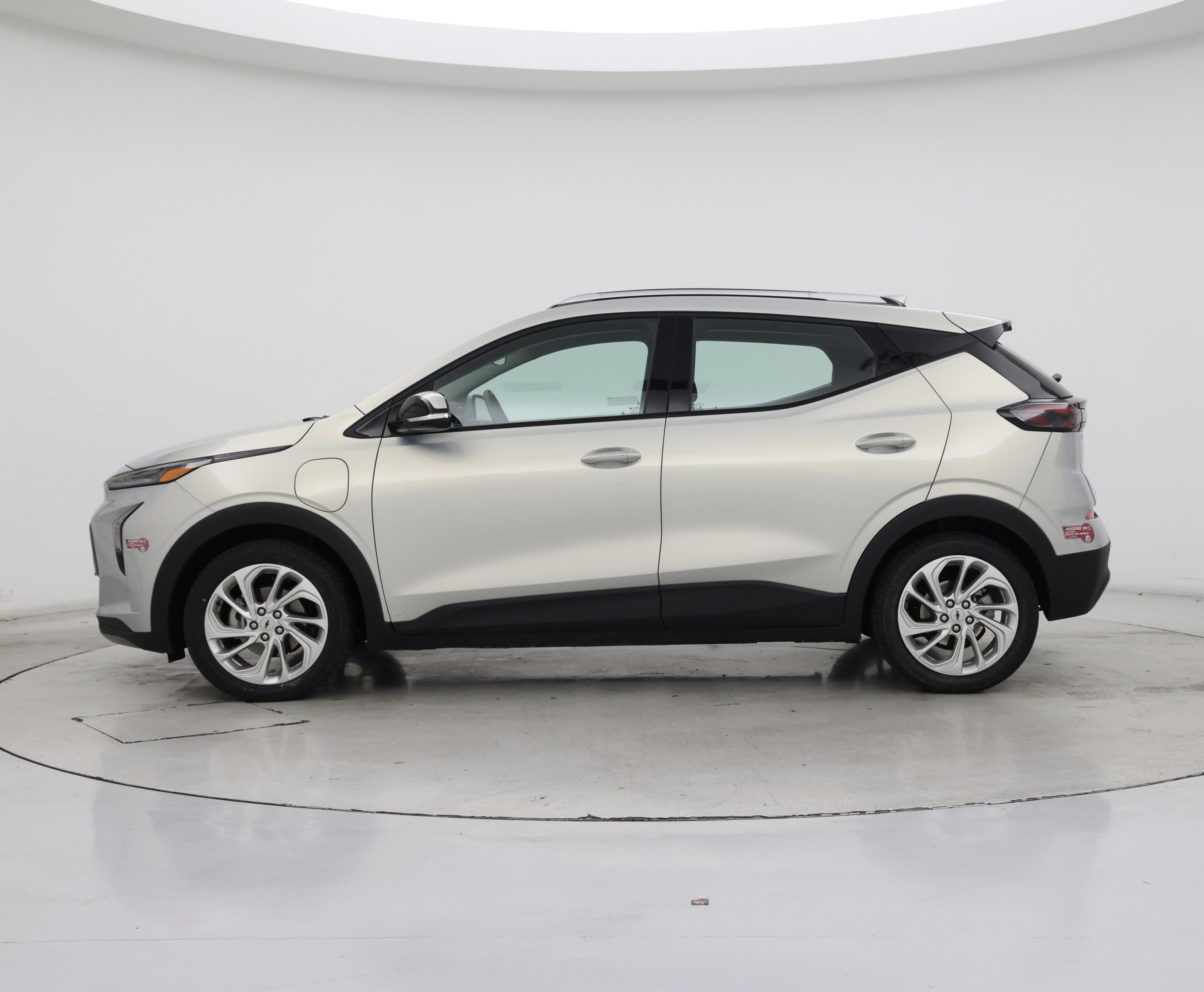 Thumbnail: 2023 Chevrolet Bolt EUV - 3