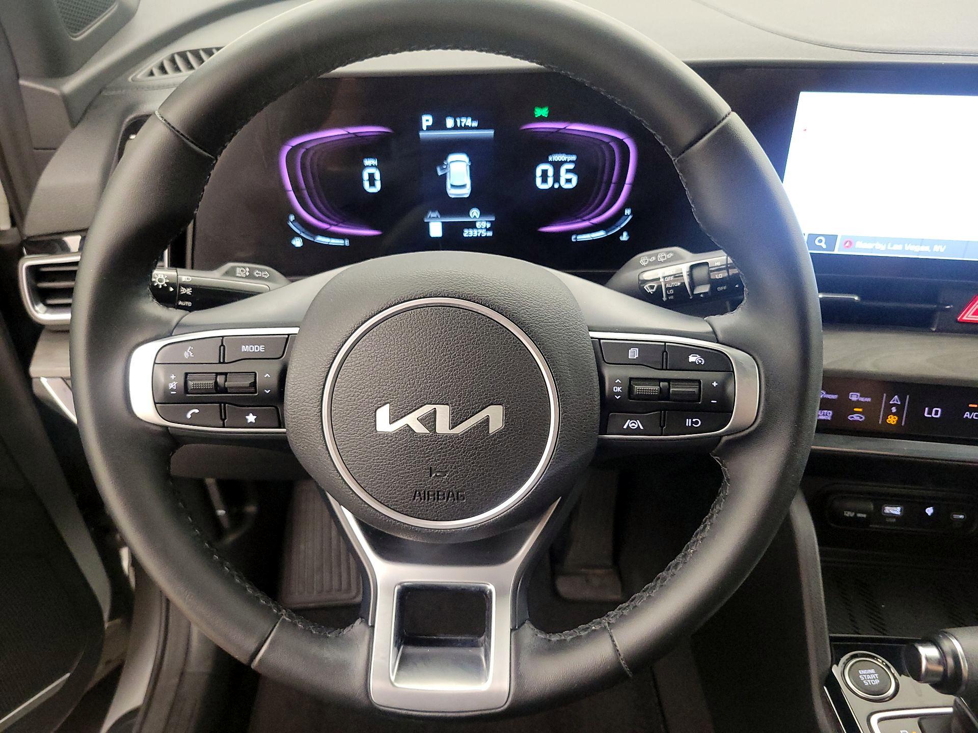 Thumbnail: 2023 Kia Sportage - 10