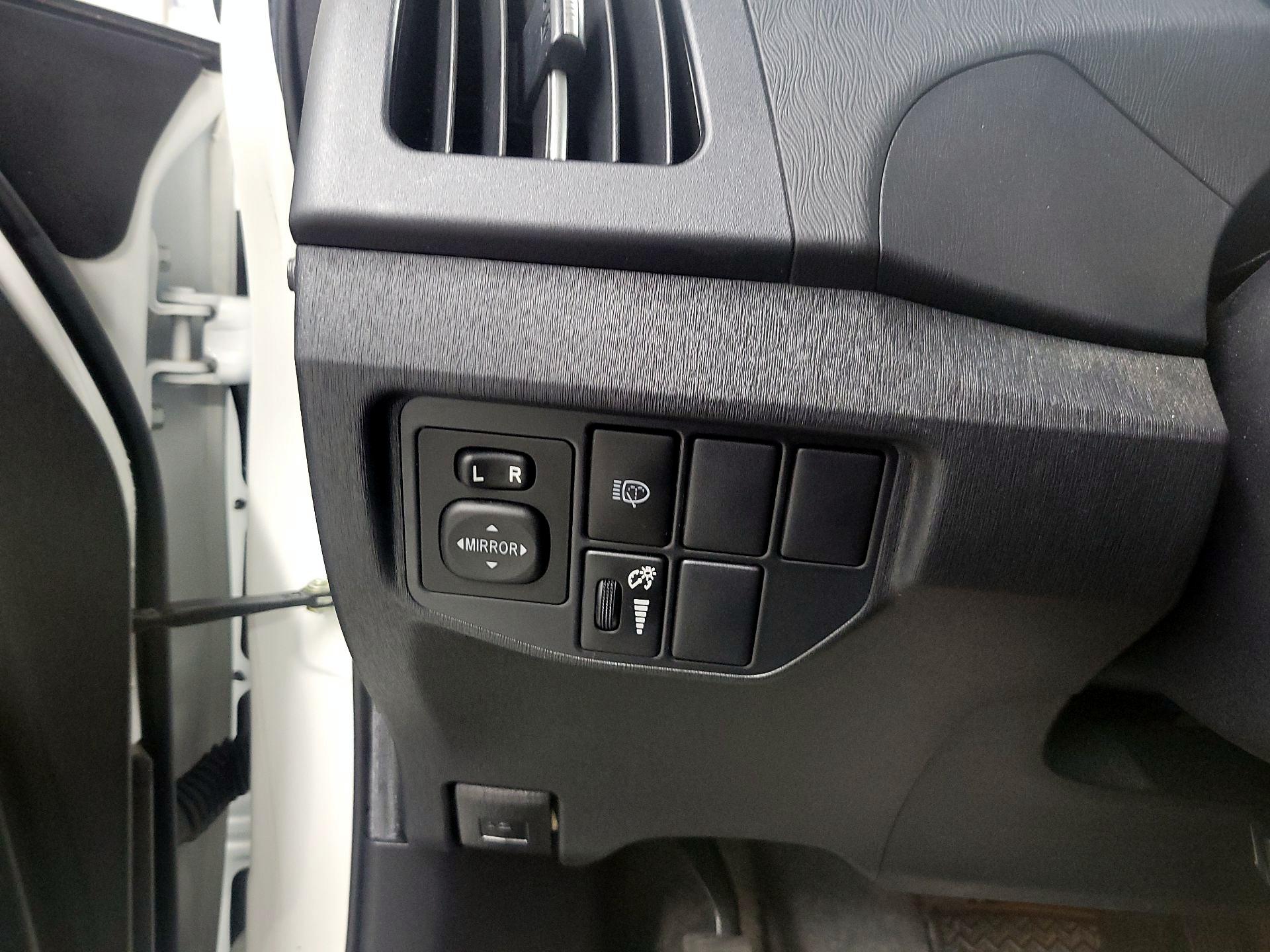 Thumbnail: 2013 Toyota Prius - 13