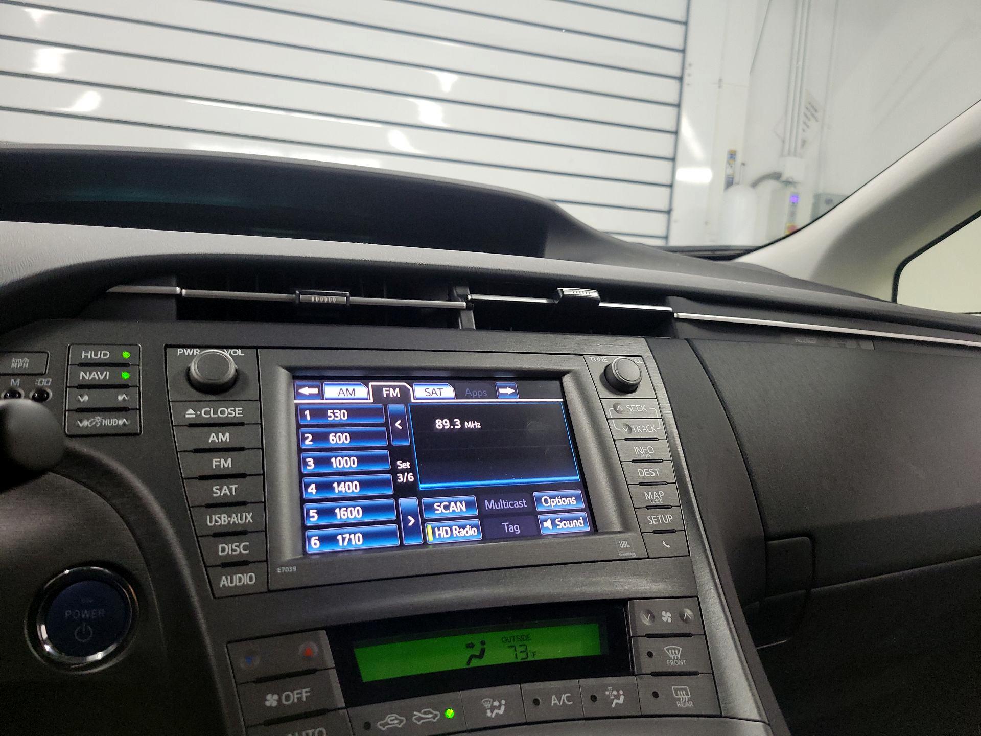 Thumbnail: 2013 Toyota Prius - 16