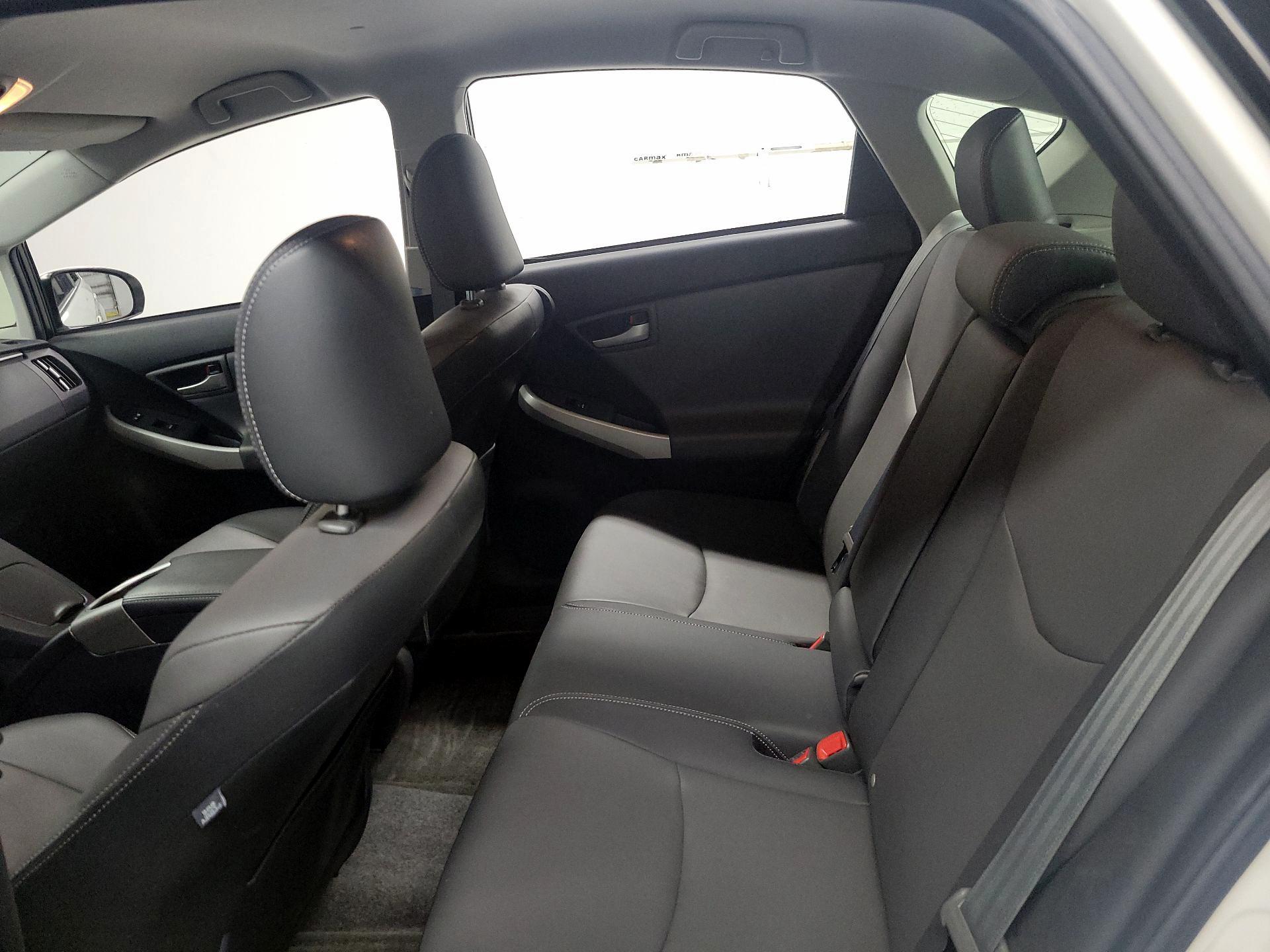 Thumbnail: 2013 Toyota Prius - 20