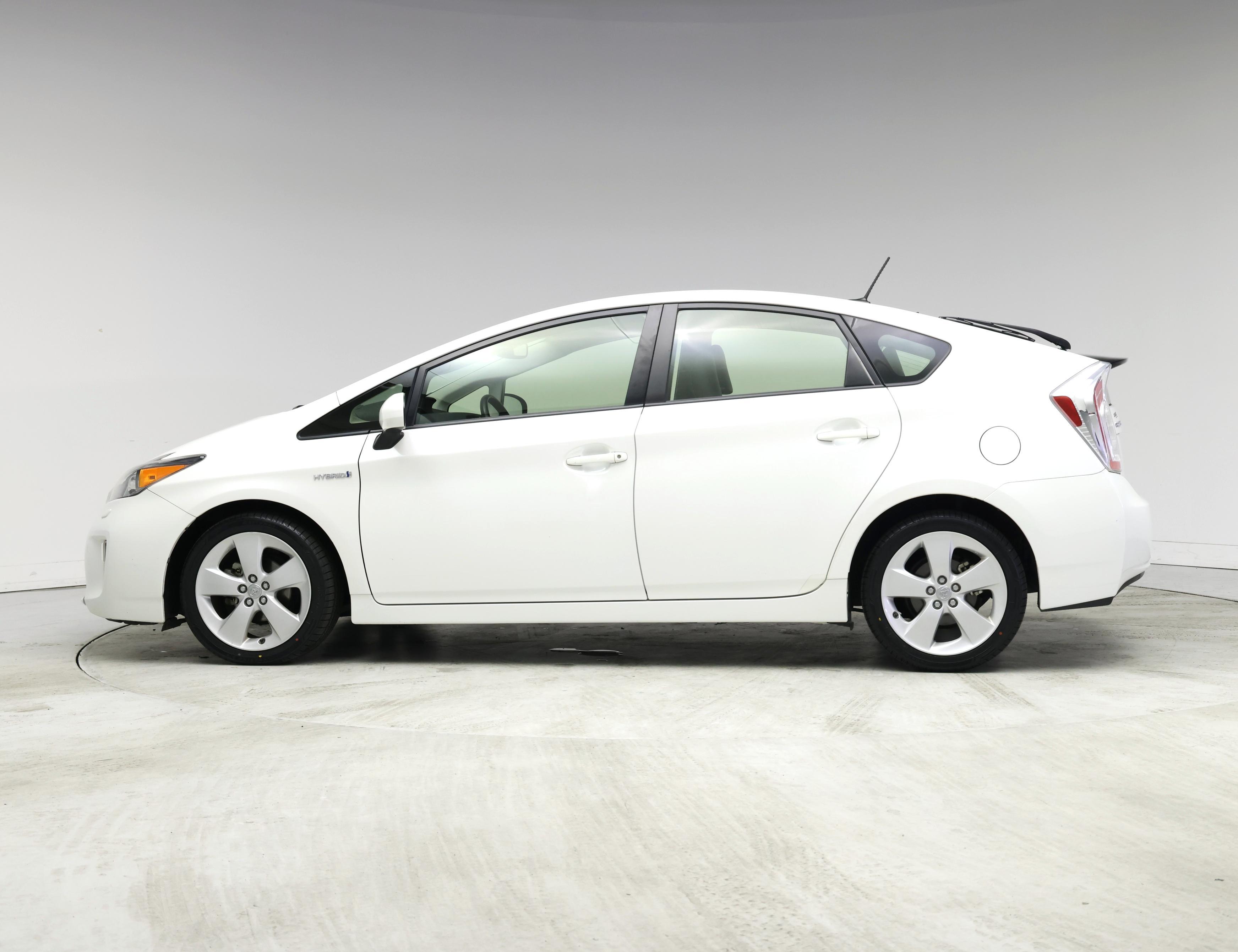 Thumbnail: 2013 Toyota Prius - 3