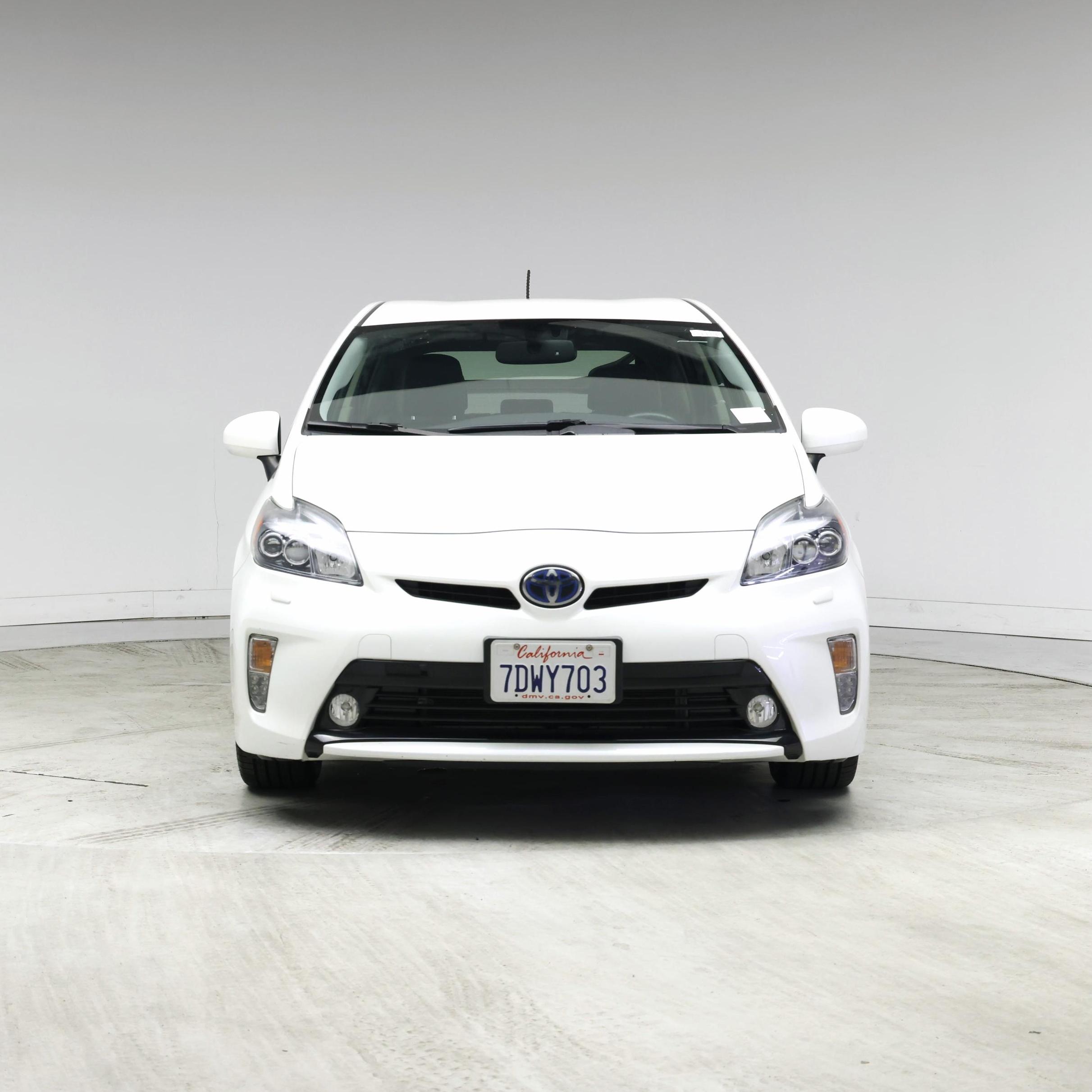 Thumbnail: 2013 Toyota Prius - 5