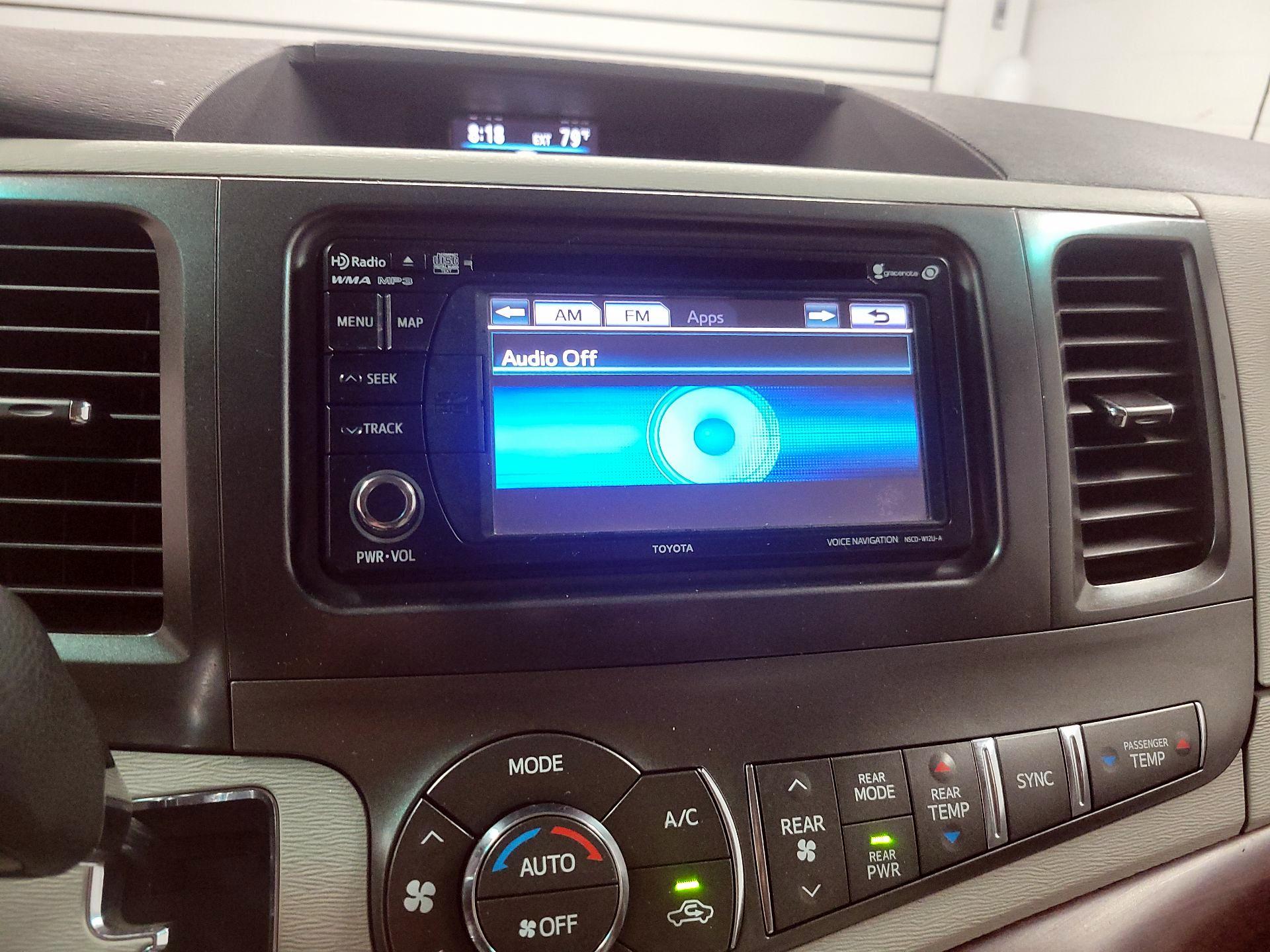Thumbnail: 2013 Toyota Sienna - 14