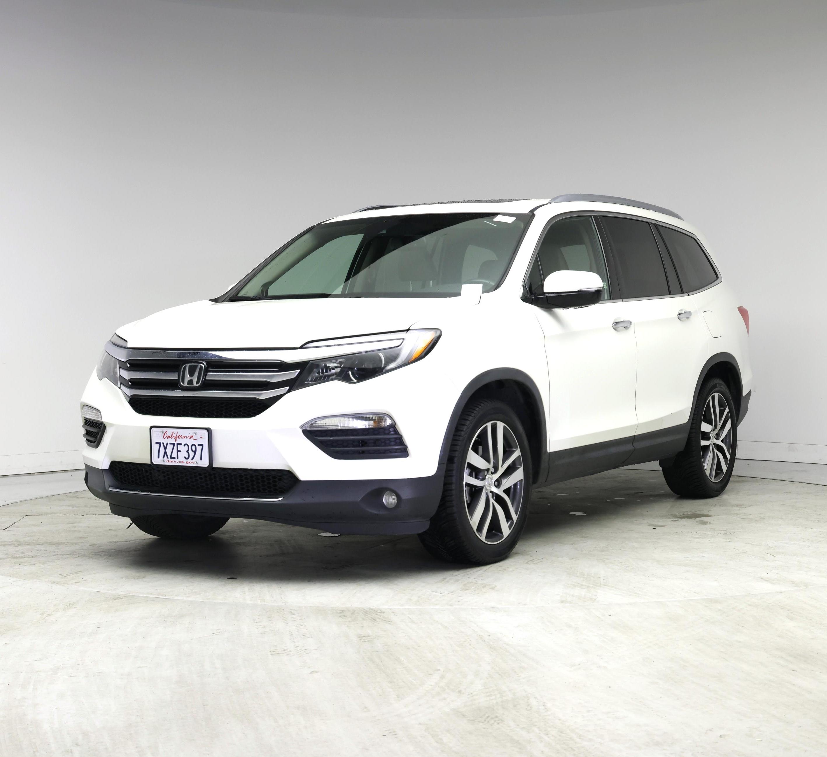 Thumbnail: 2017 Honda Pilot - 4