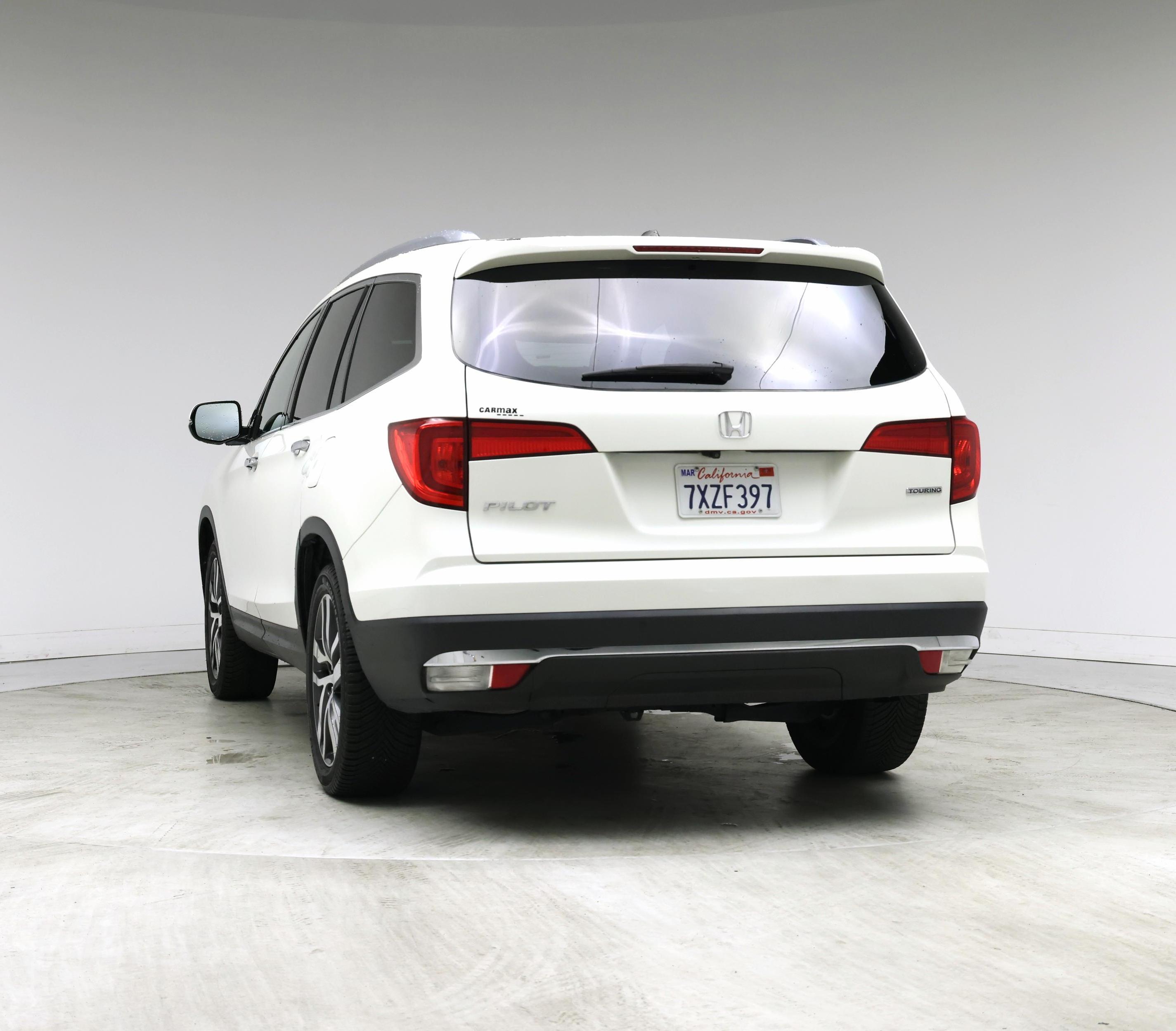 Thumbnail: 2017 Honda Pilot - 6