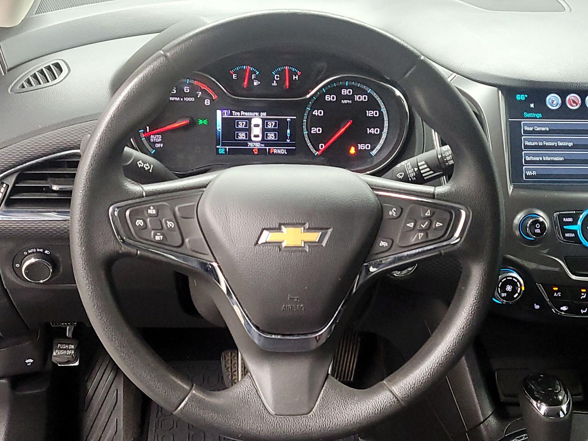 Thumbnail: 2017 Chevrolet Cruze - 10
