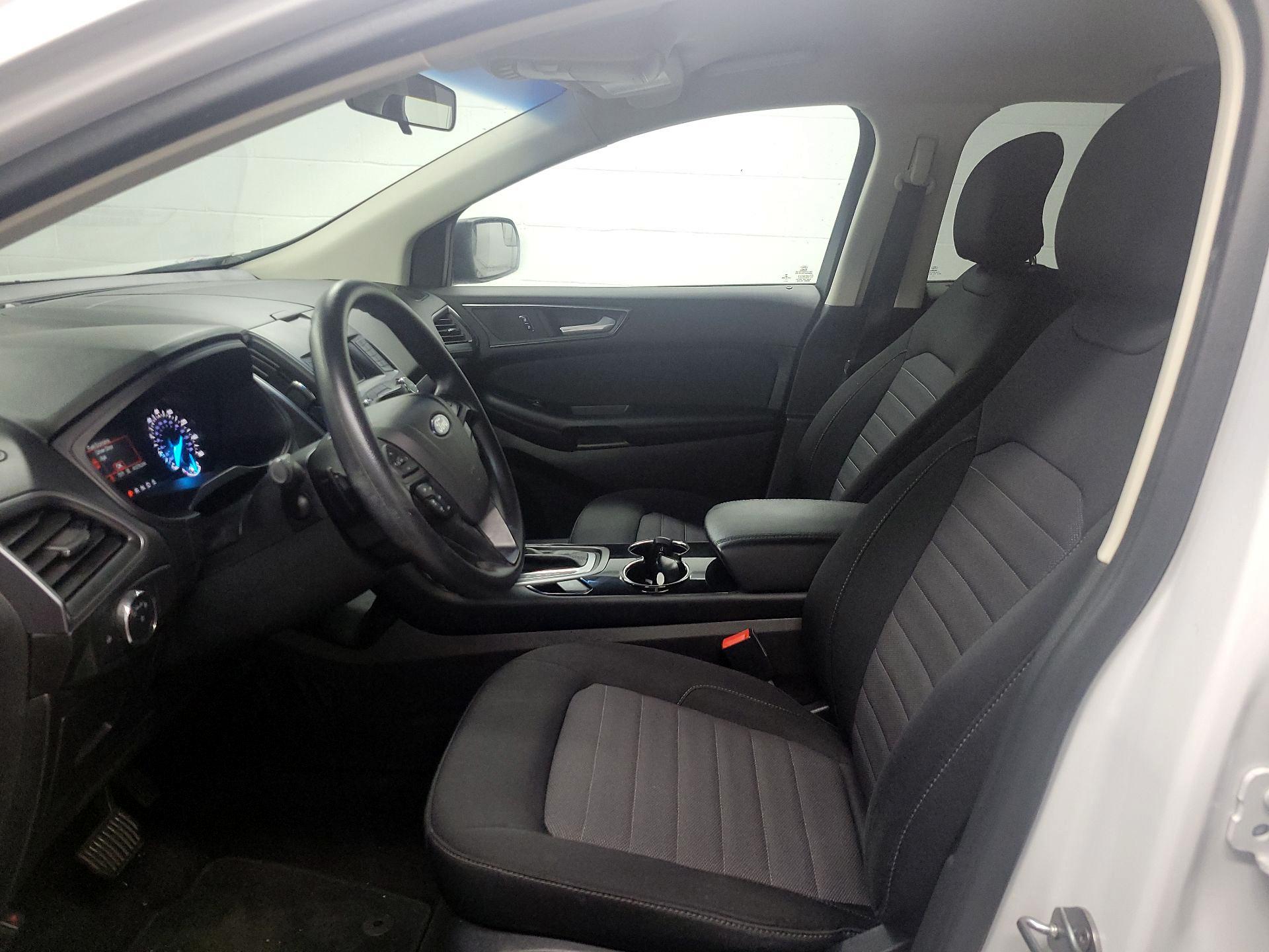 Thumbnail: 2017 Ford Edge - 11