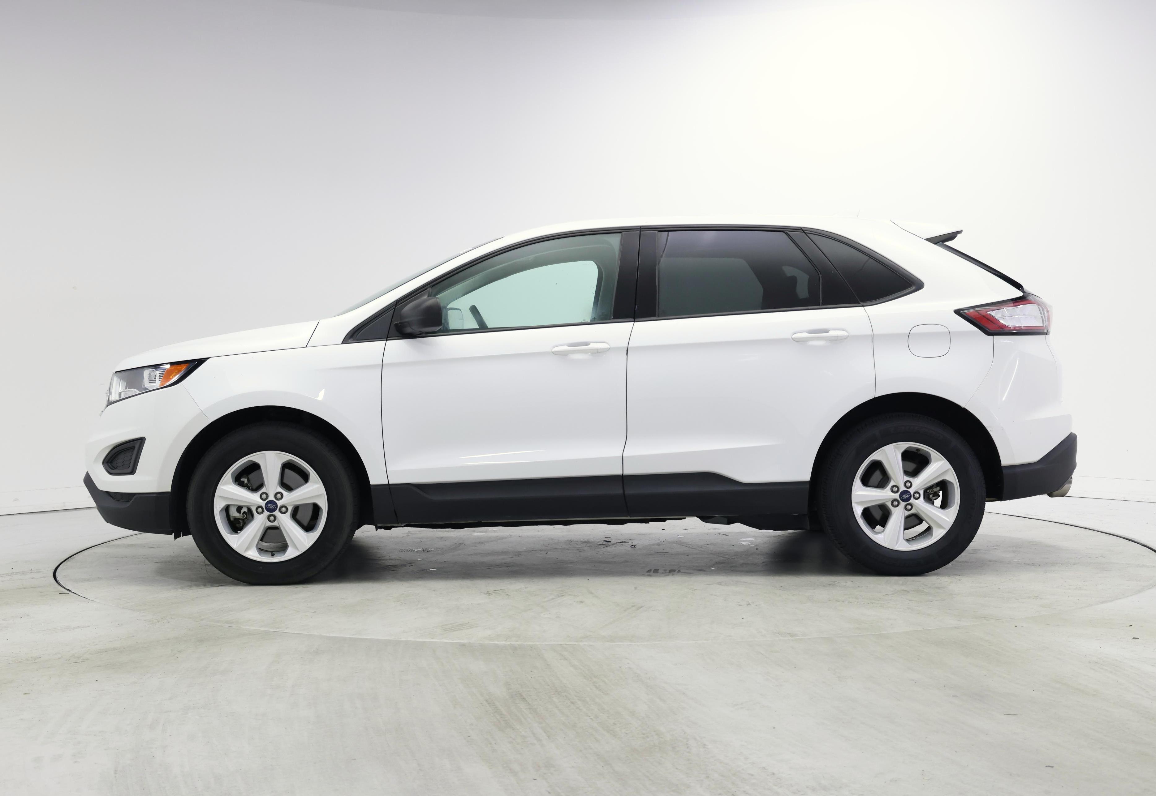 Thumbnail: 2017 Ford Edge - 3