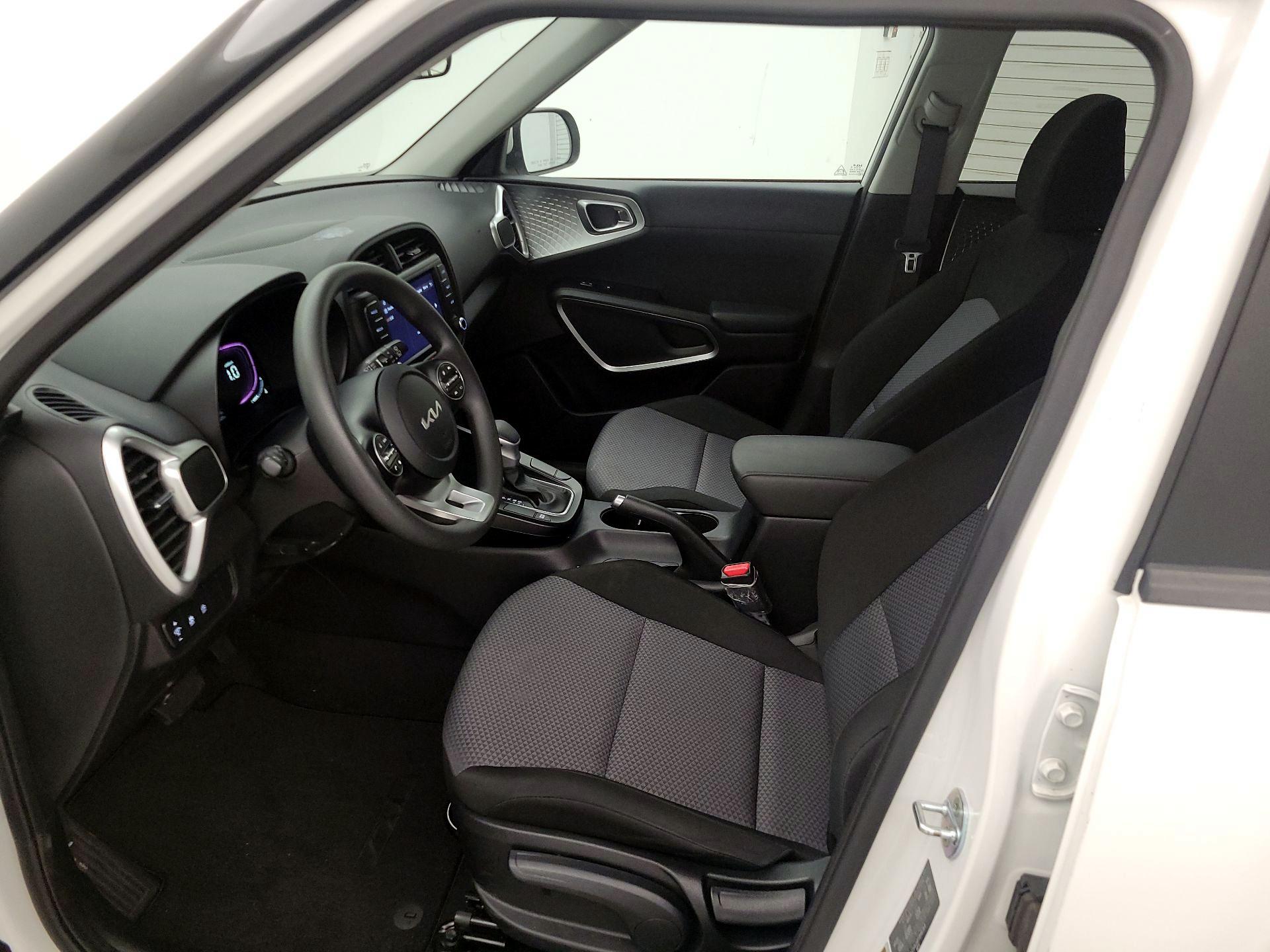 Thumbnail: 2023 Kia Soul - 11