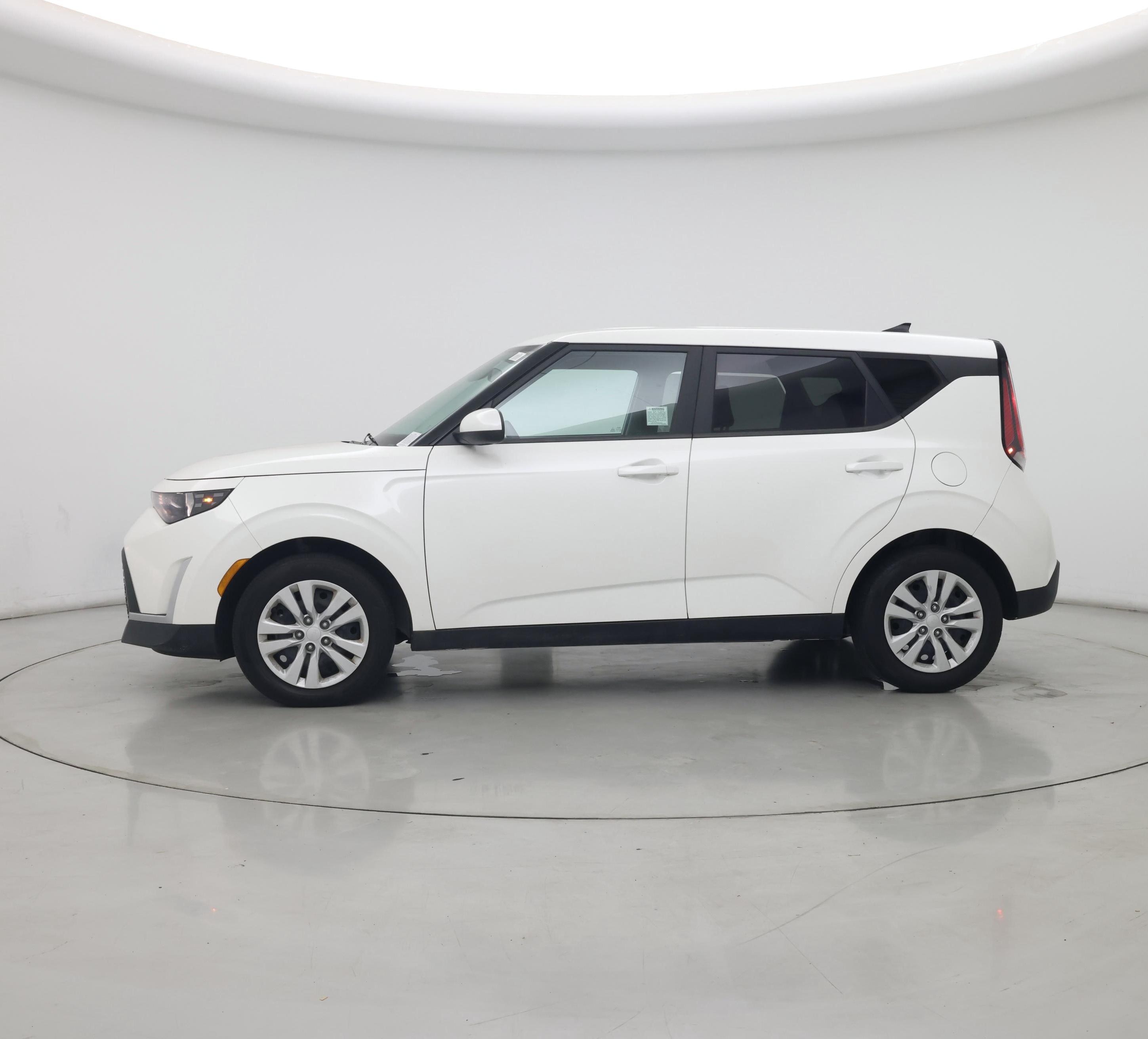 Thumbnail: 2023 Kia Soul - 3
