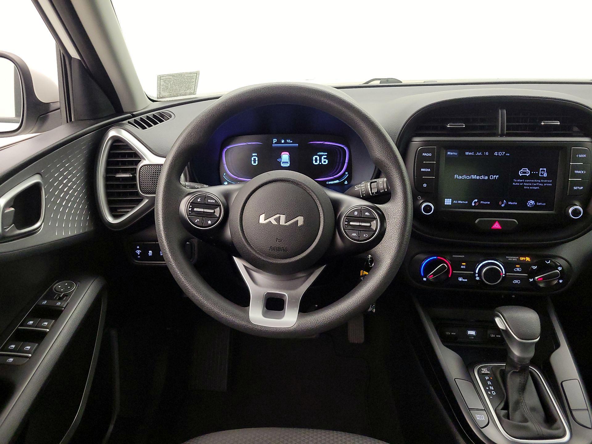 Thumbnail: 2023 Kia Soul - 10