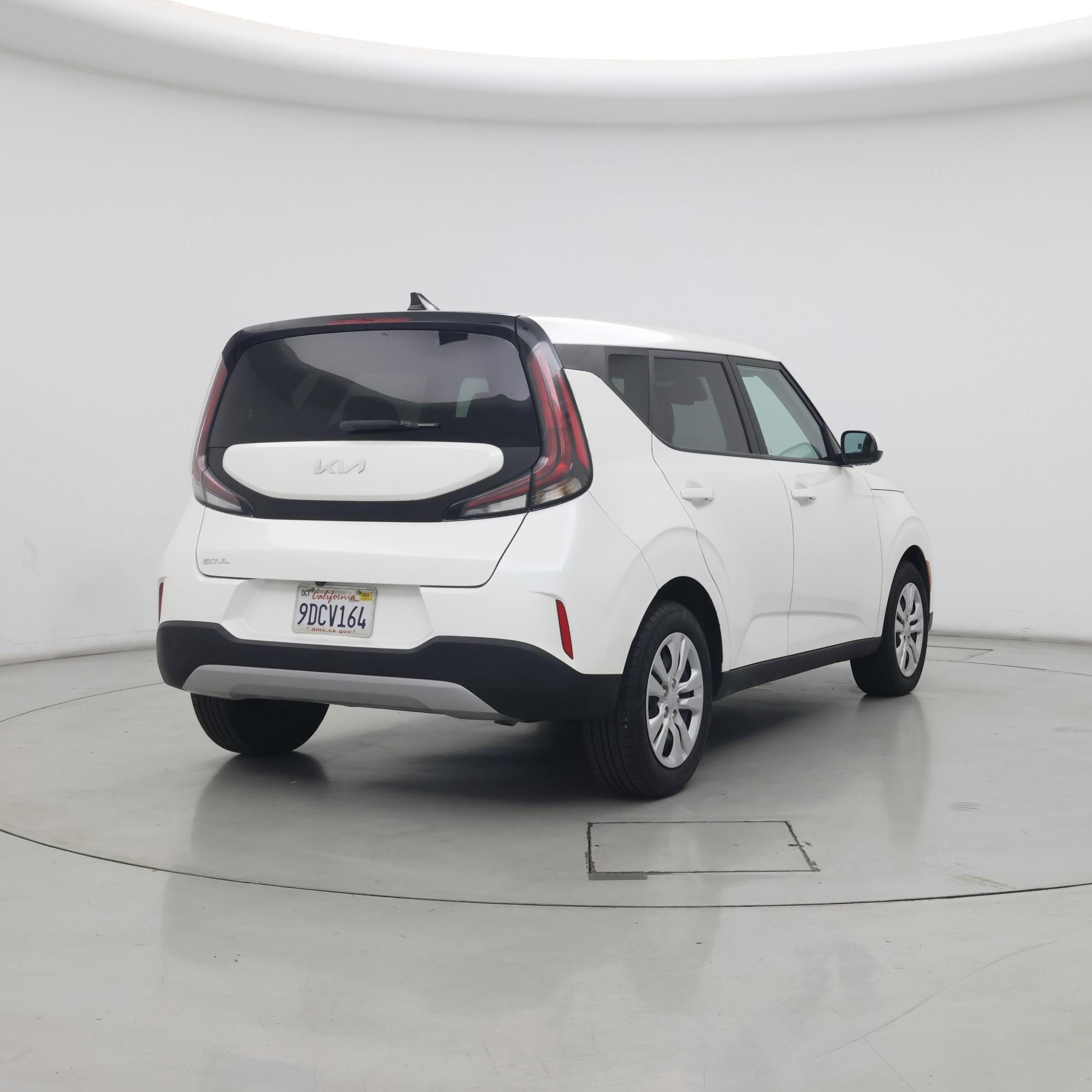 Thumbnail: 2023 Kia Soul - 8