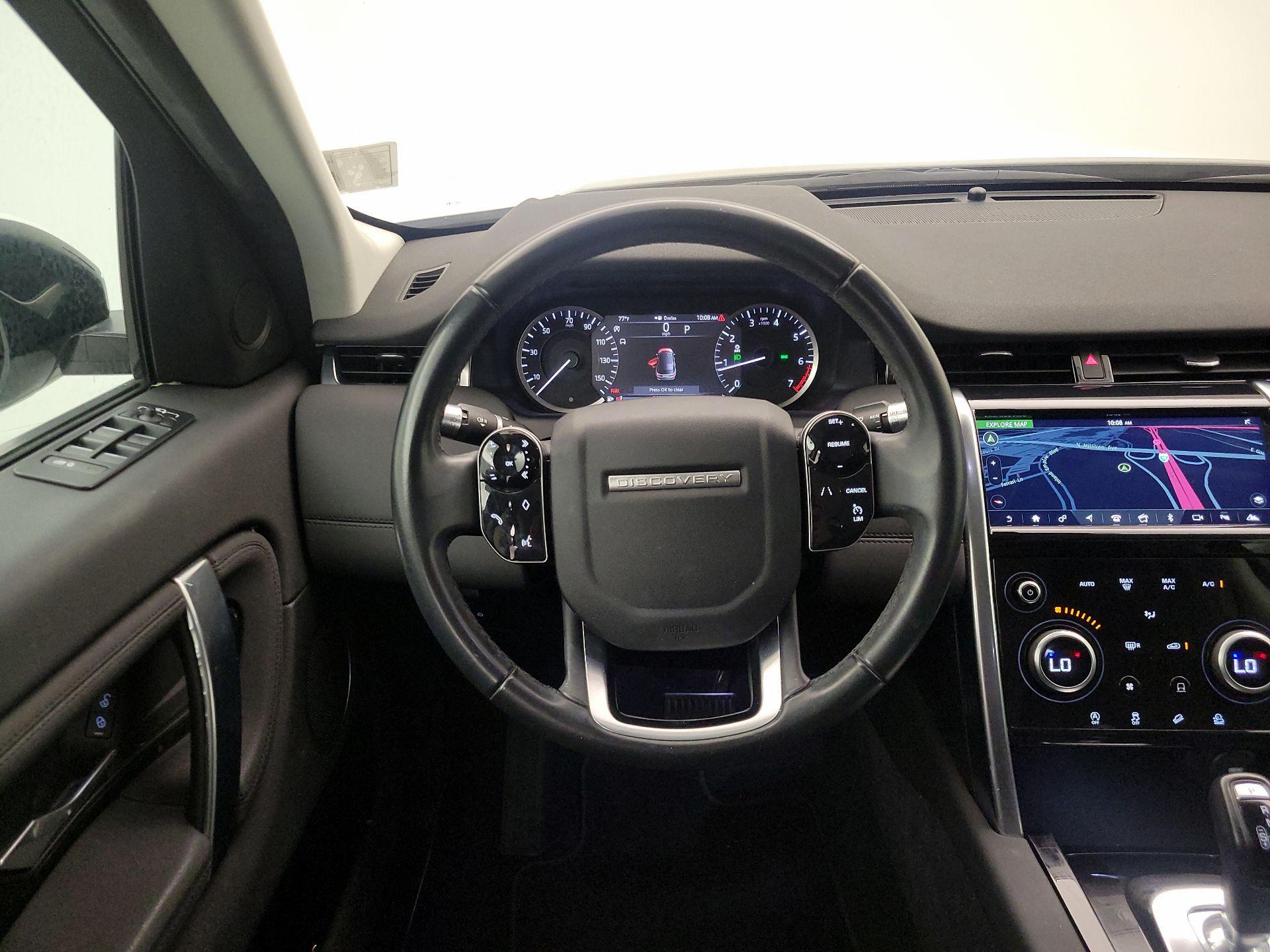 Thumbnail: 2020 Land Rover Discovery Sport - 10