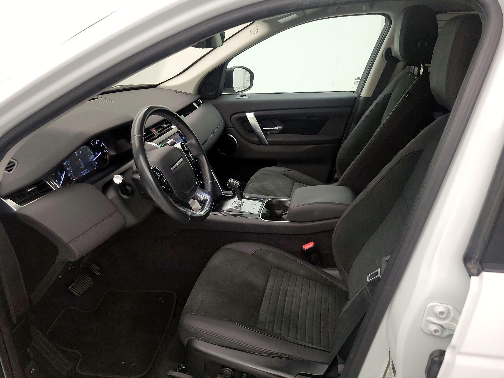 Thumbnail: 2020 Land Rover Discovery Sport - 11