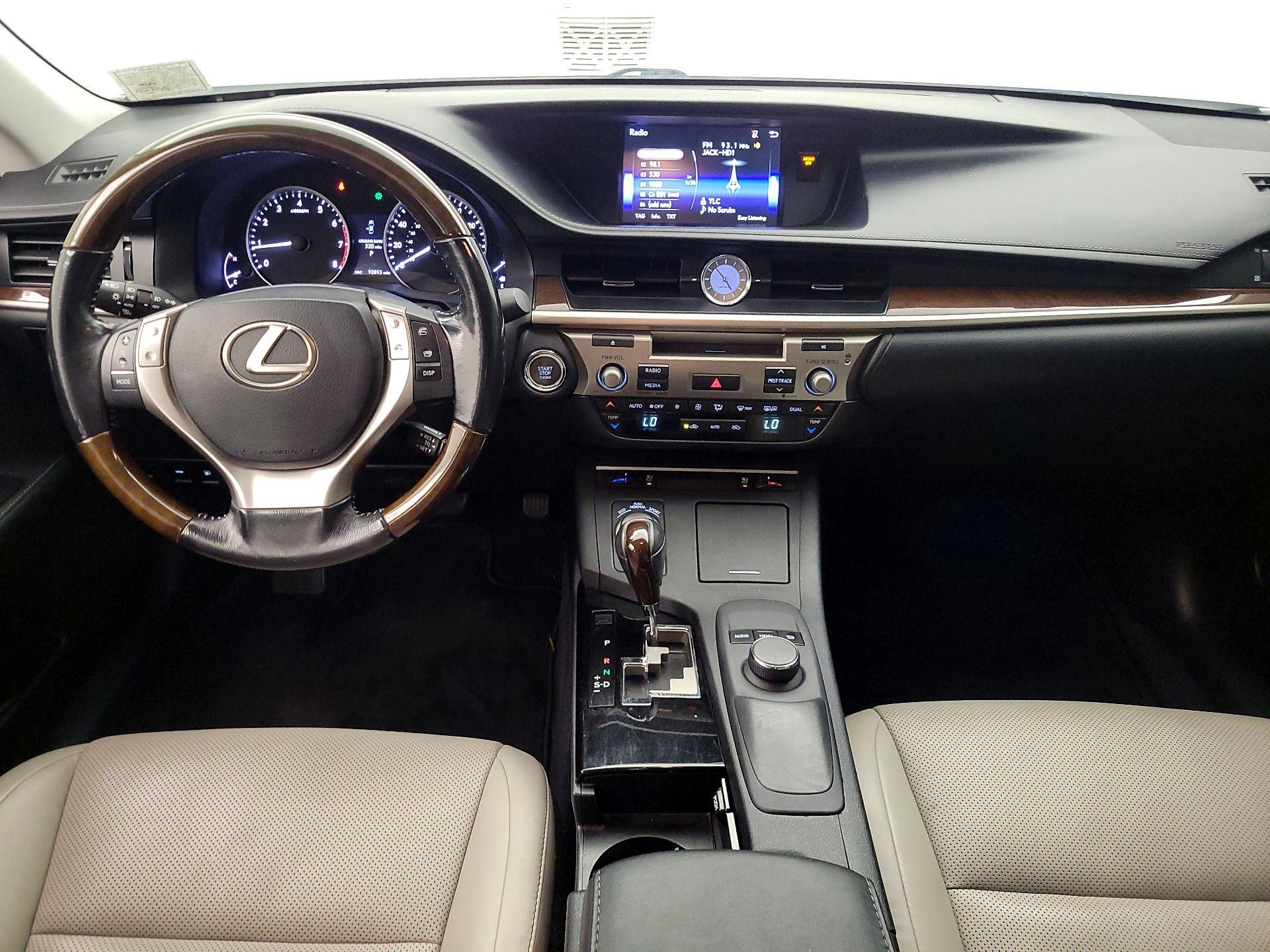 Thumbnail: 2015 Lexus ES - 9