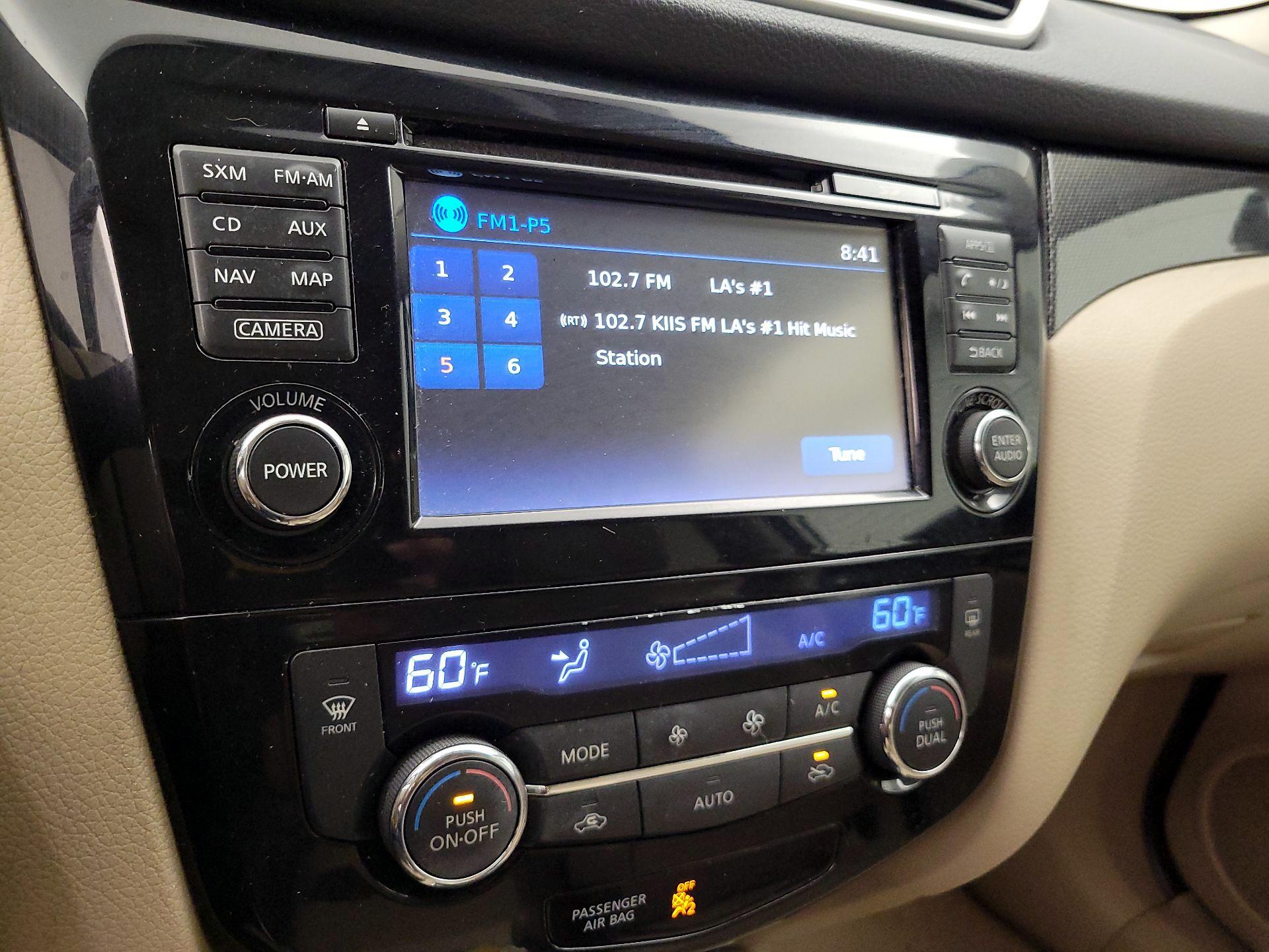 Thumbnail: 2014 Nissan Rogue - 16