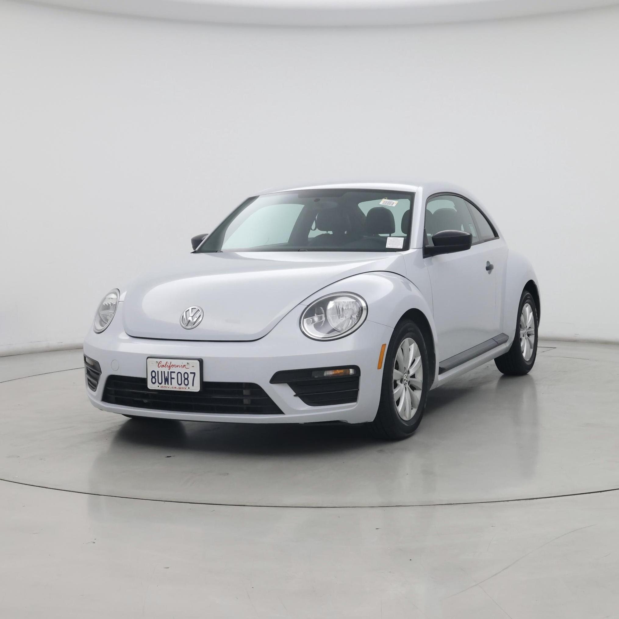 Thumbnail: 2017 Volkswagen Beetle - 4