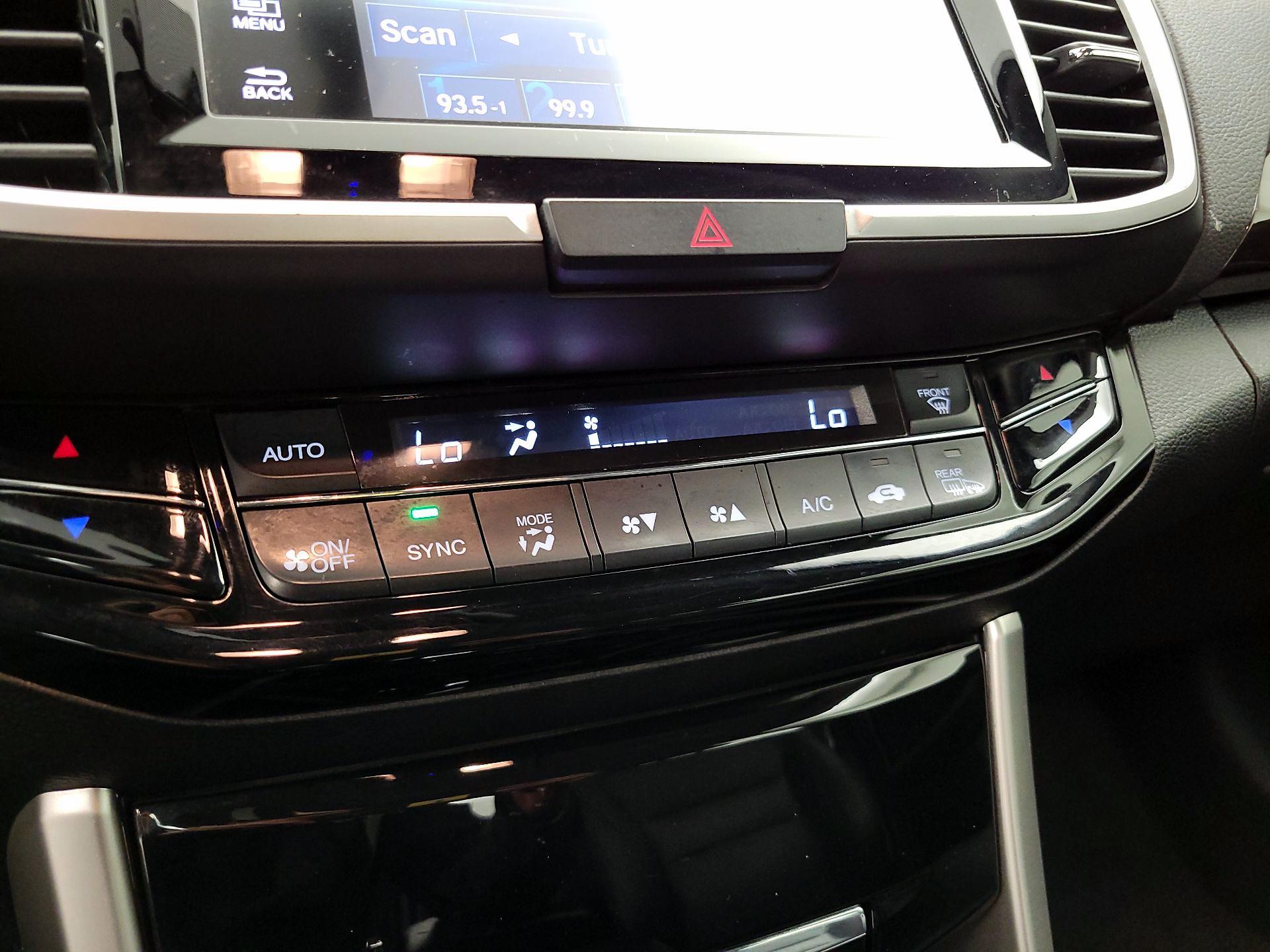 Thumbnail: 2017 Honda Accord - 16