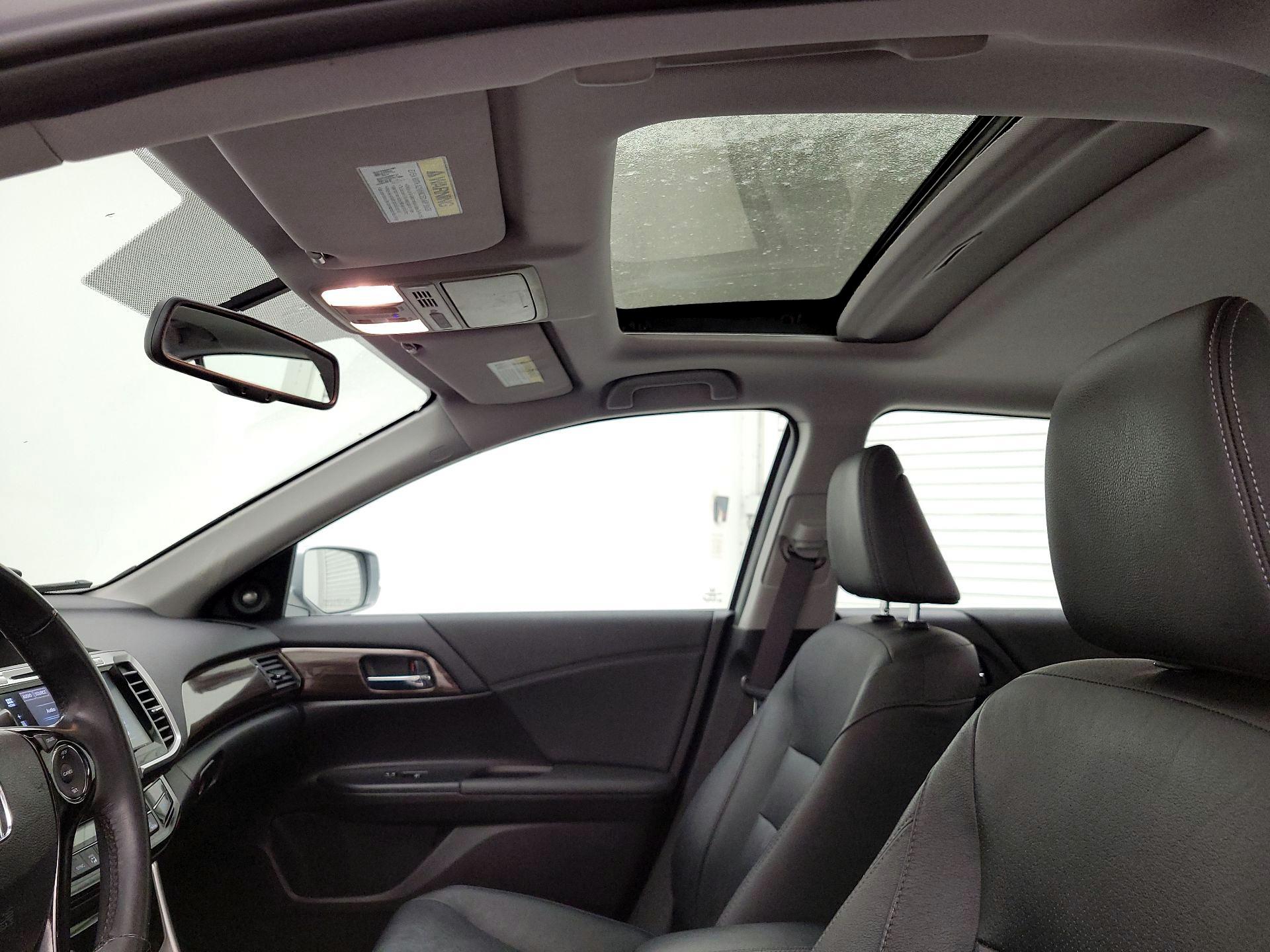 Thumbnail: 2017 Honda Accord - 19