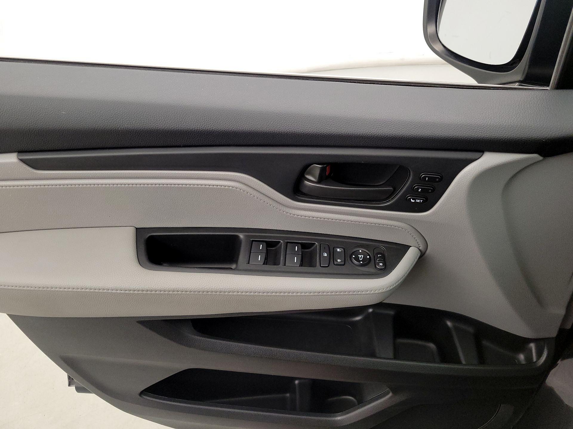 Thumbnail: 2020 Honda Odyssey - 12