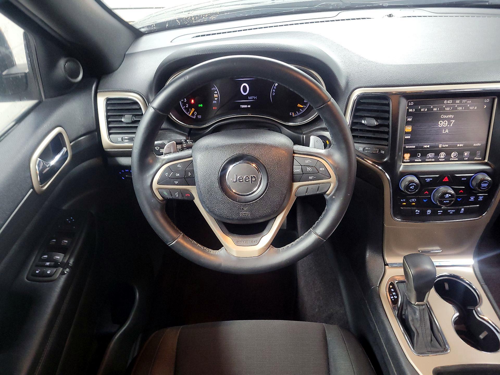 Thumbnail: 2016 Jeep Grand Cherokee - 10