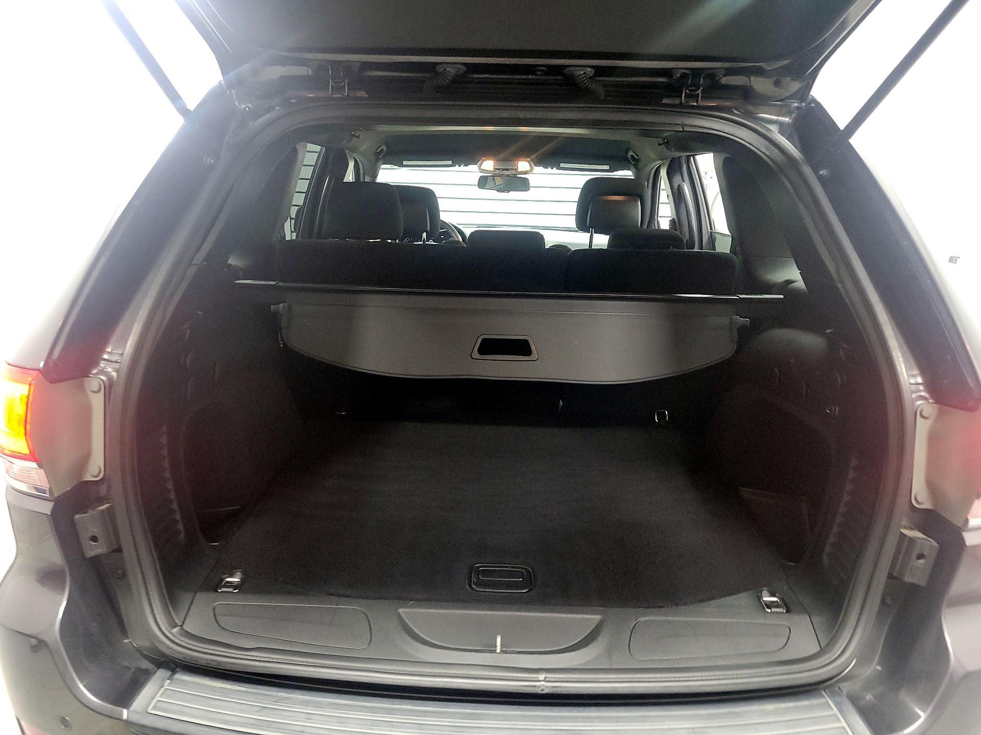 Thumbnail: 2016 Jeep Grand Cherokee - 18