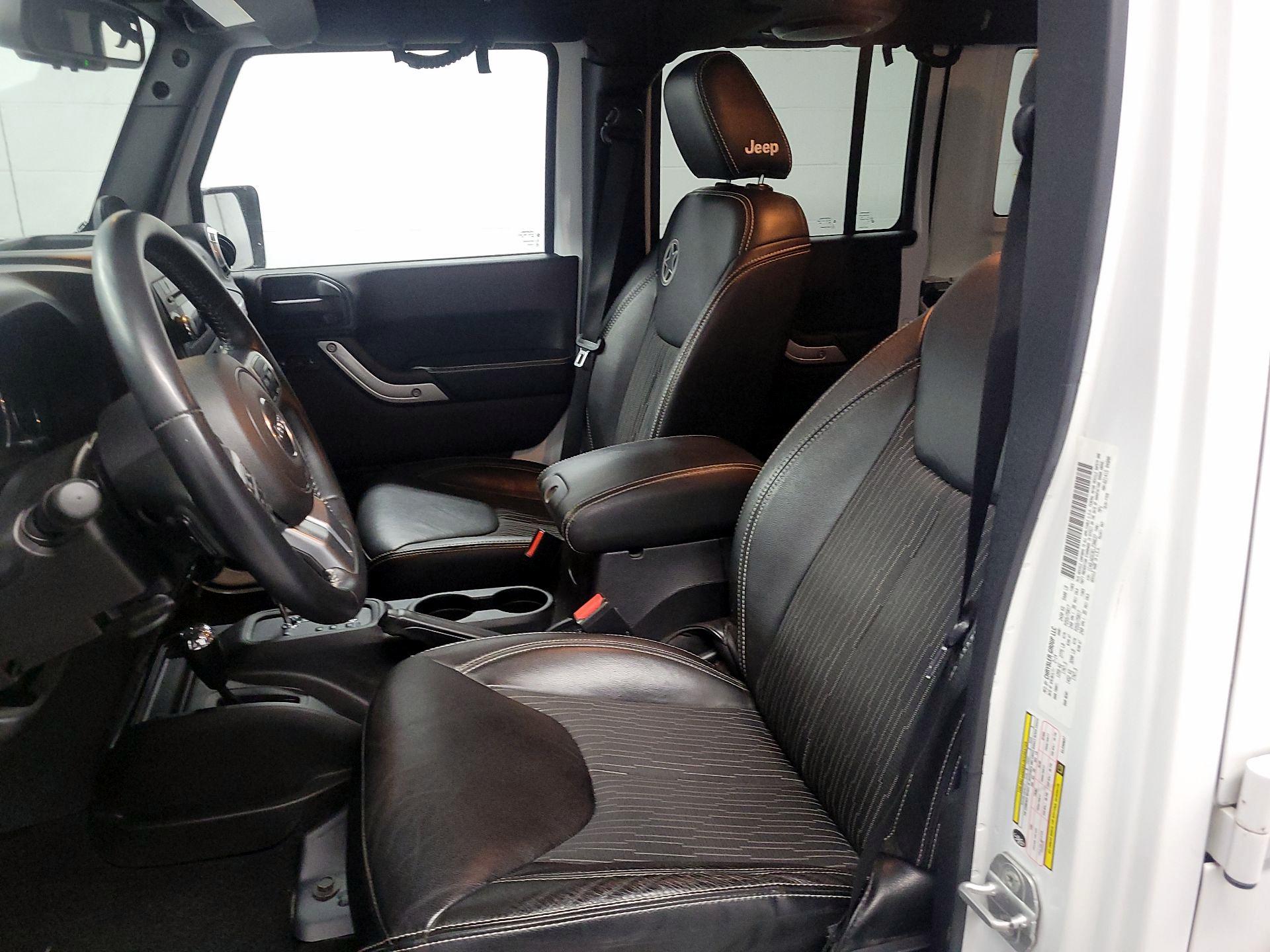 Thumbnail: 2014 Jeep Wrangler - 11