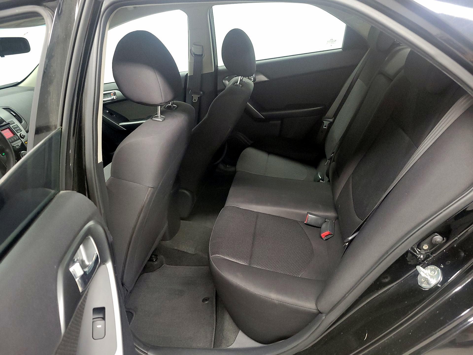 Thumbnail: 2013 Kia Forte - 16