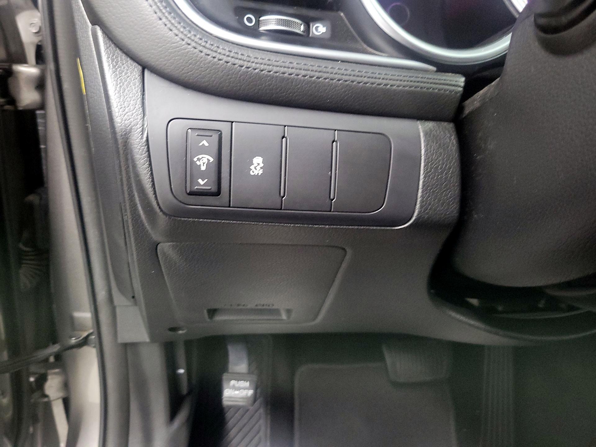 Thumbnail: 2015 Kia Optima - 13