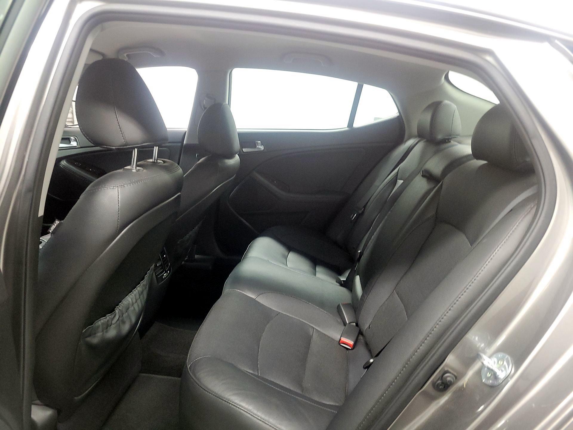 Thumbnail: 2015 Kia Optima - 18