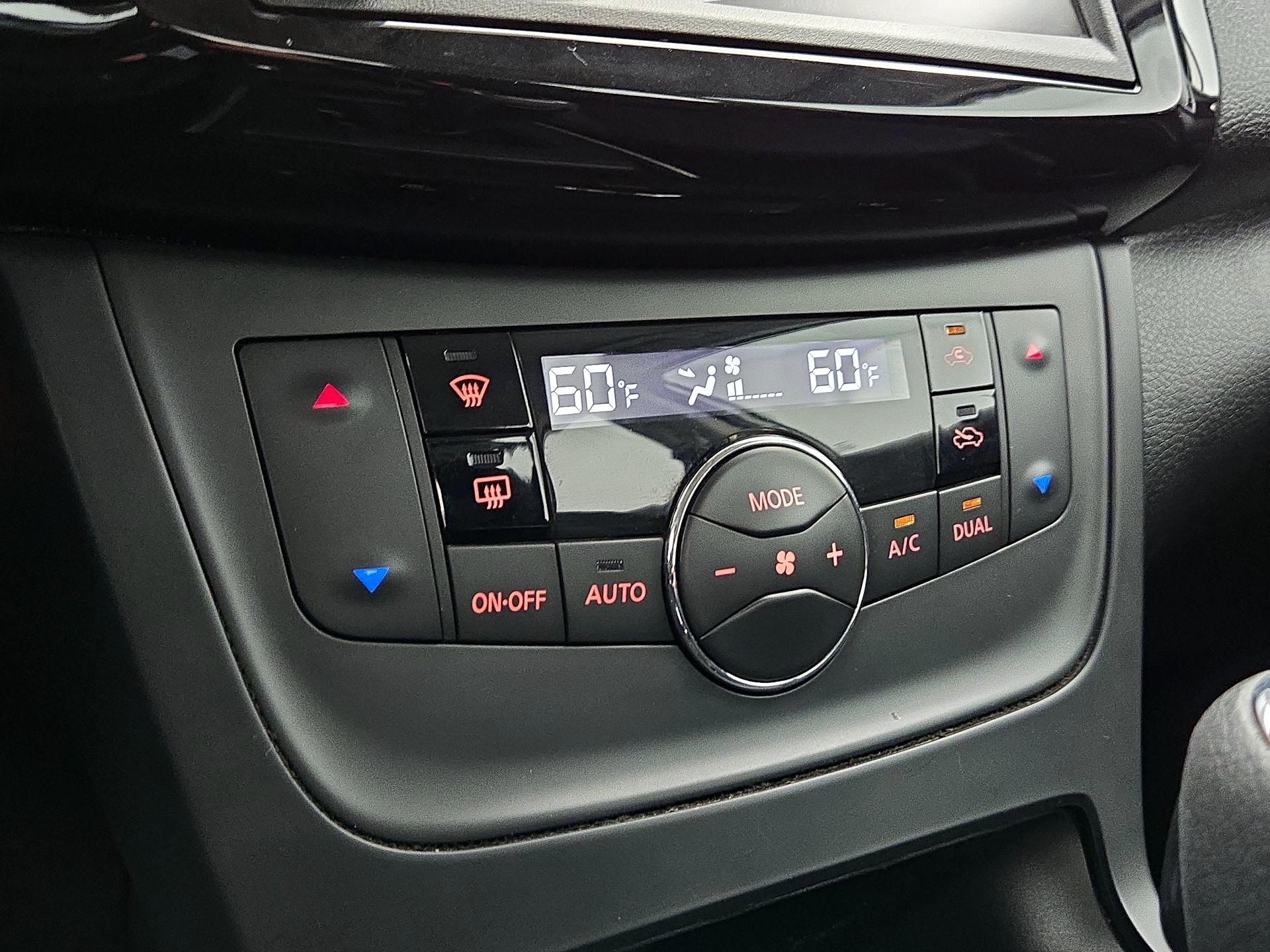 Thumbnail: 2019 Nissan Sentra - 16