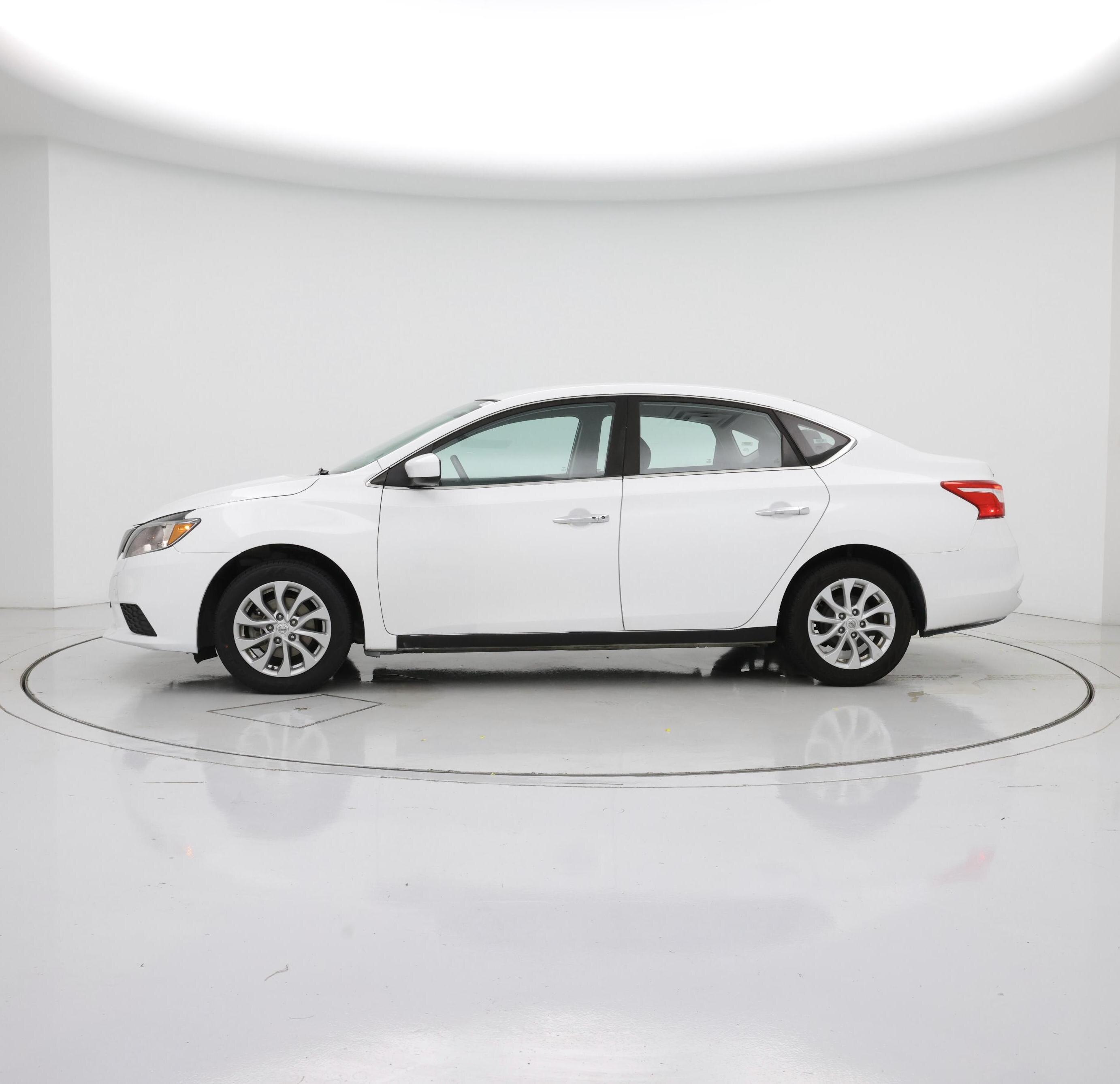 Thumbnail: 2019 Nissan Sentra - 3