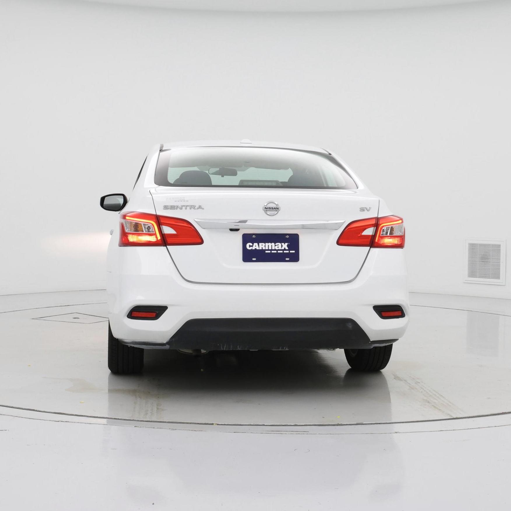 Thumbnail: 2019 Nissan Sentra - 6